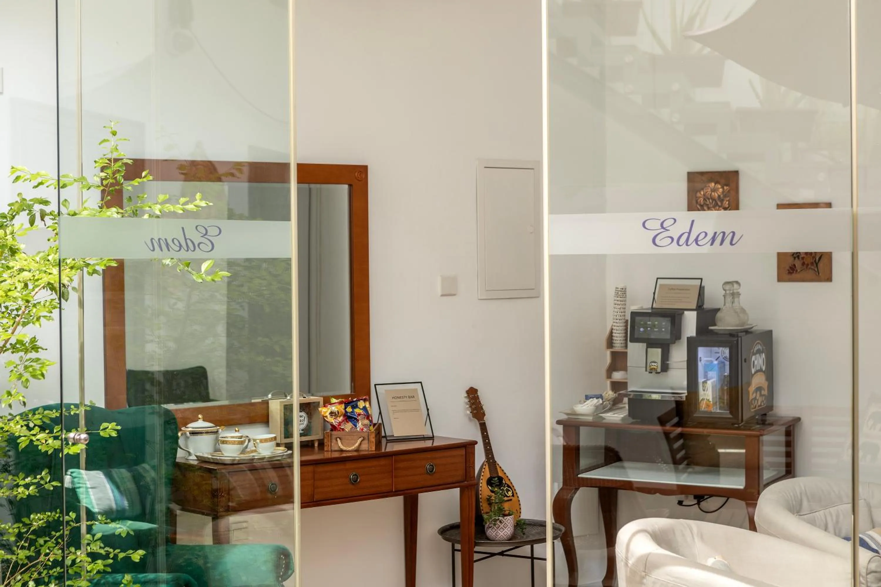 Lounge or bar in Edem Traditional House