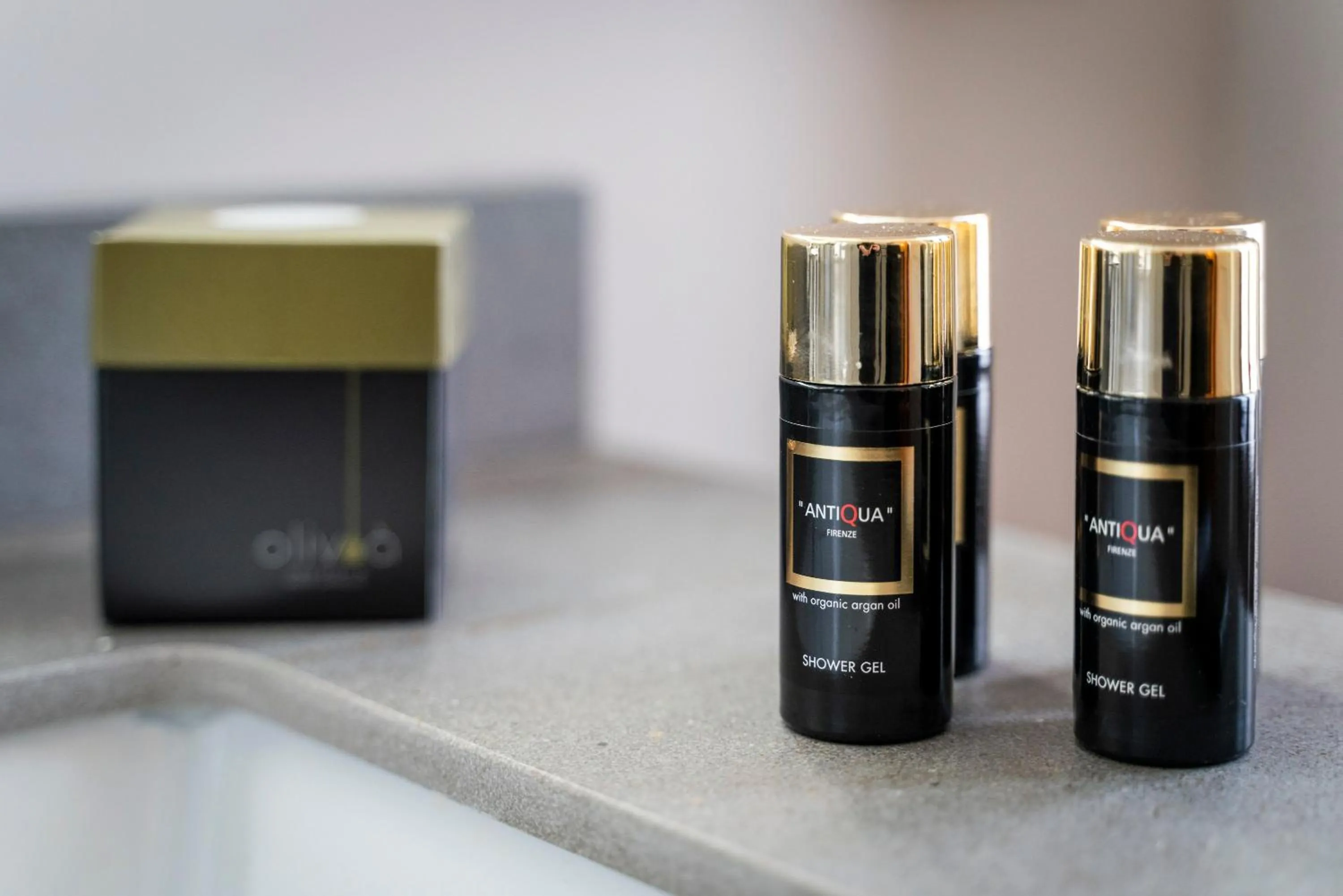 Bathroom in Villa Neroli - Place of Charme