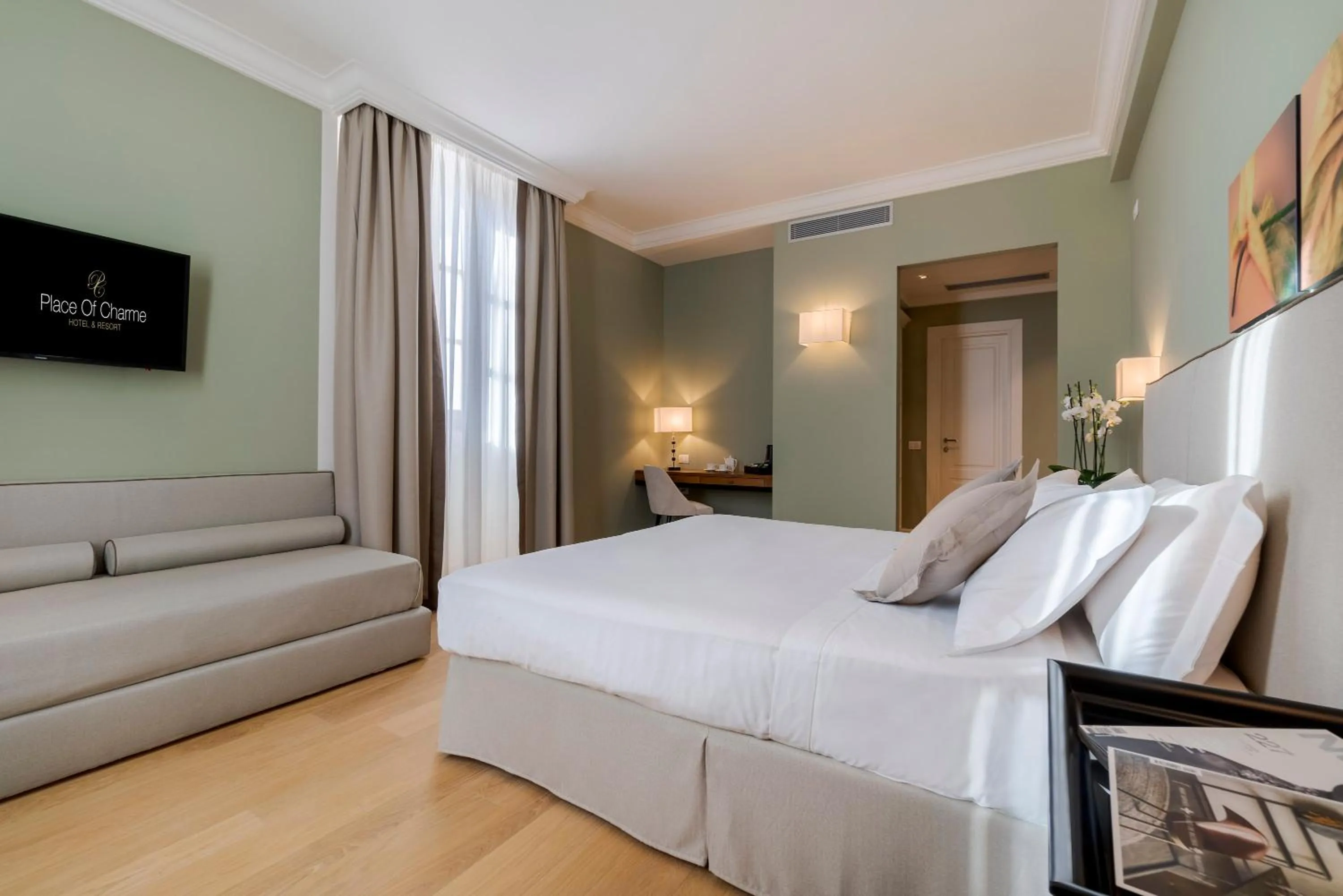 Bed in Villa Neroli - Place of Charme