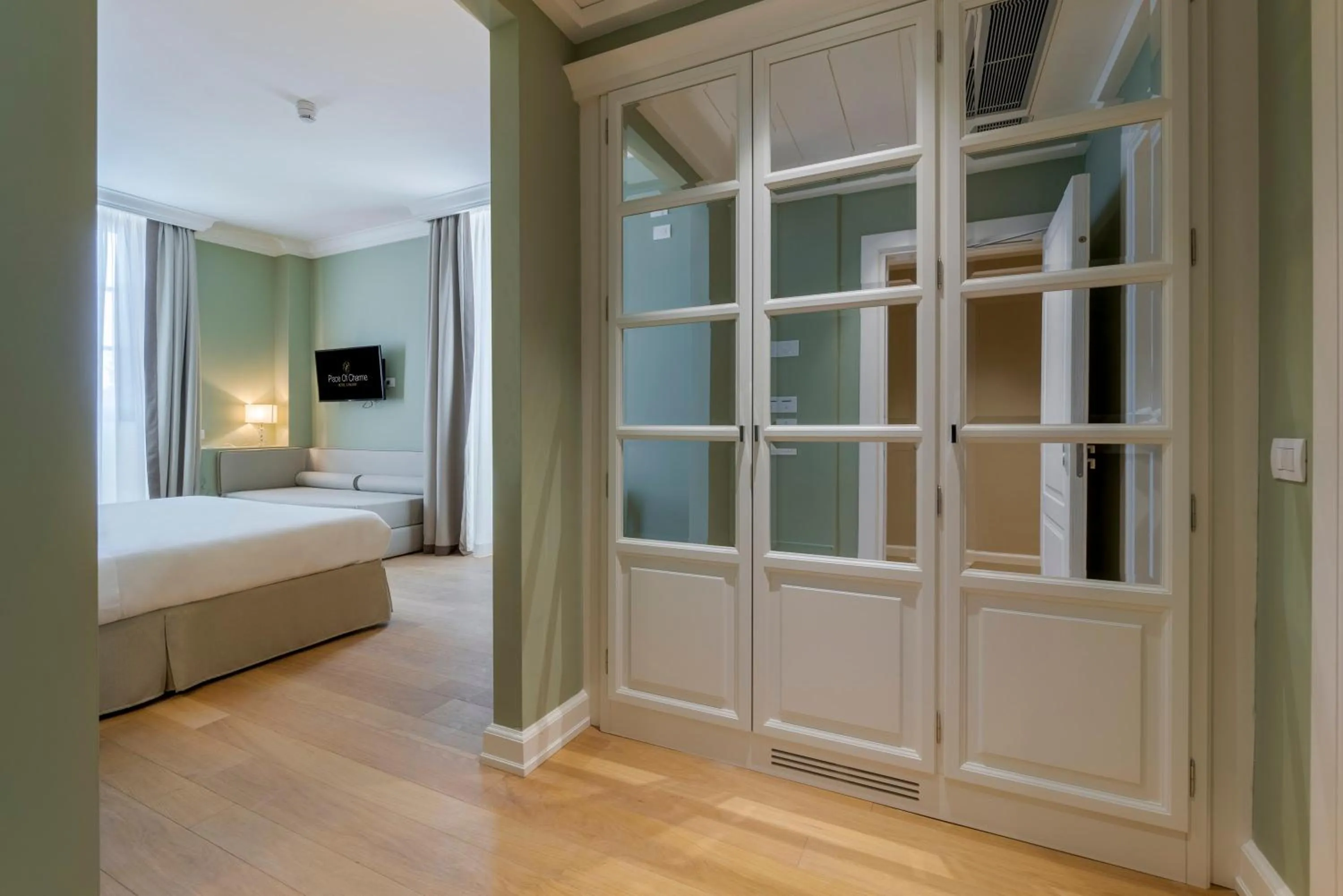 wardrobe, Bed in Villa Neroli - Place of Charme