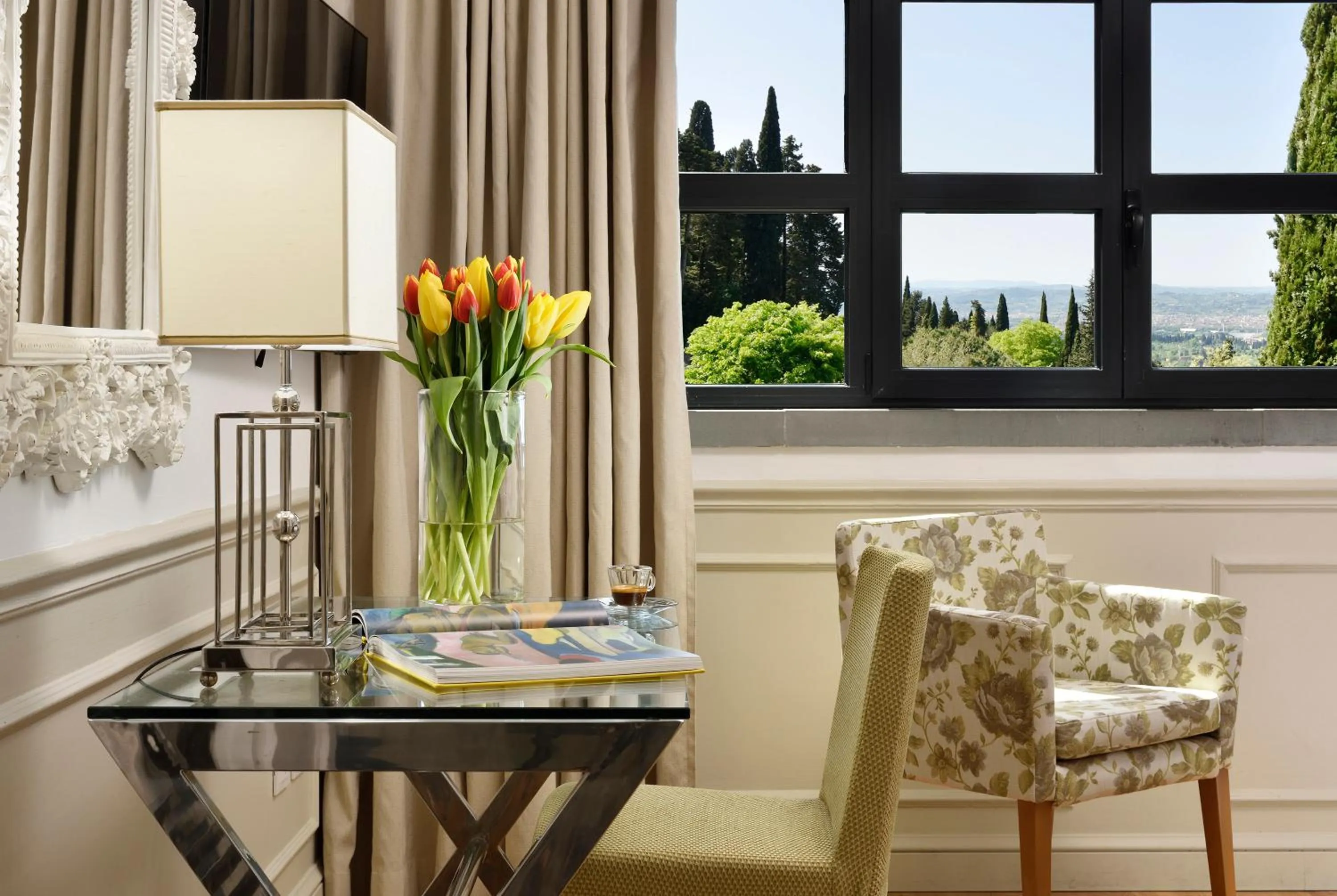 Seating area in FH55 Hotel Villa Fiesole