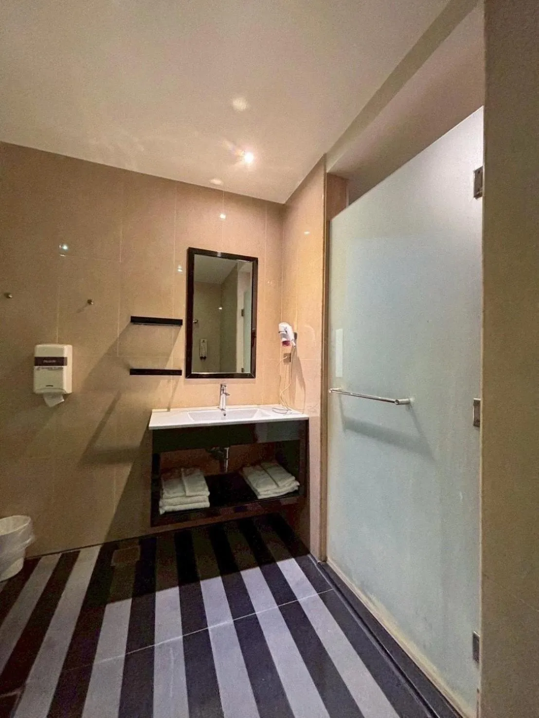 Shower in Fairy Tale City Motel