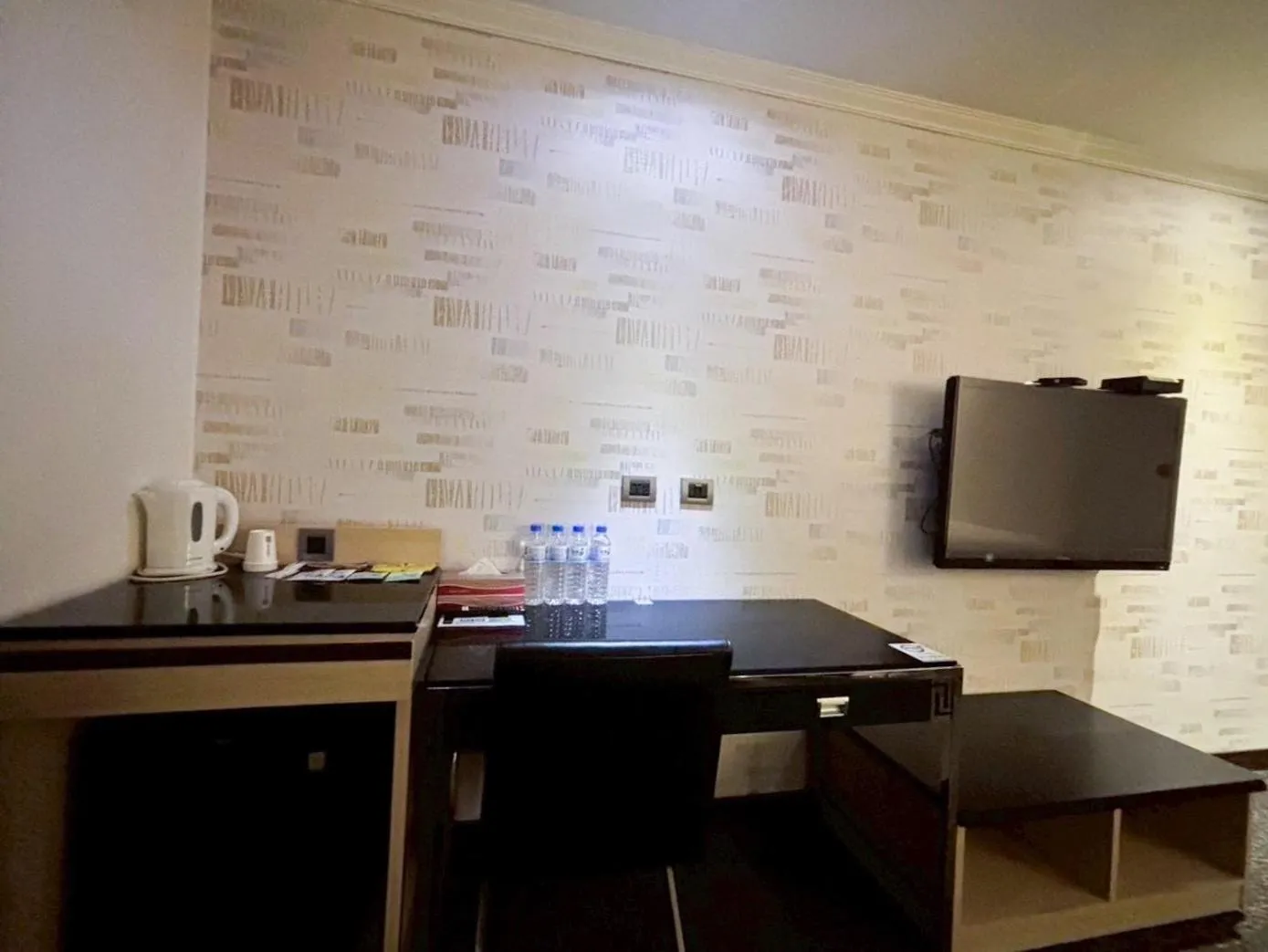 TV and multimedia in Fairy Tale City Motel