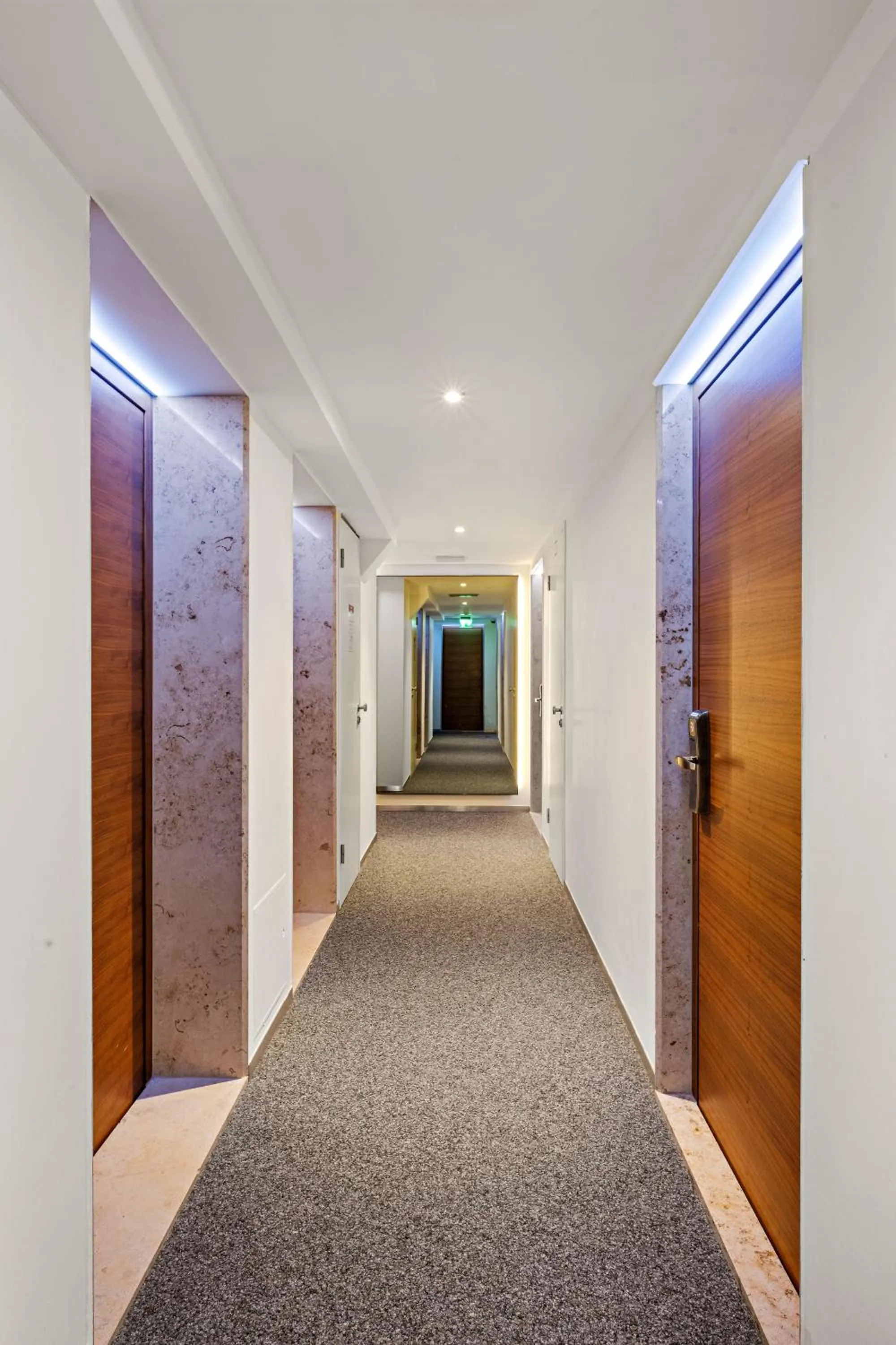 Property building in Hotel Deutsche Eiche