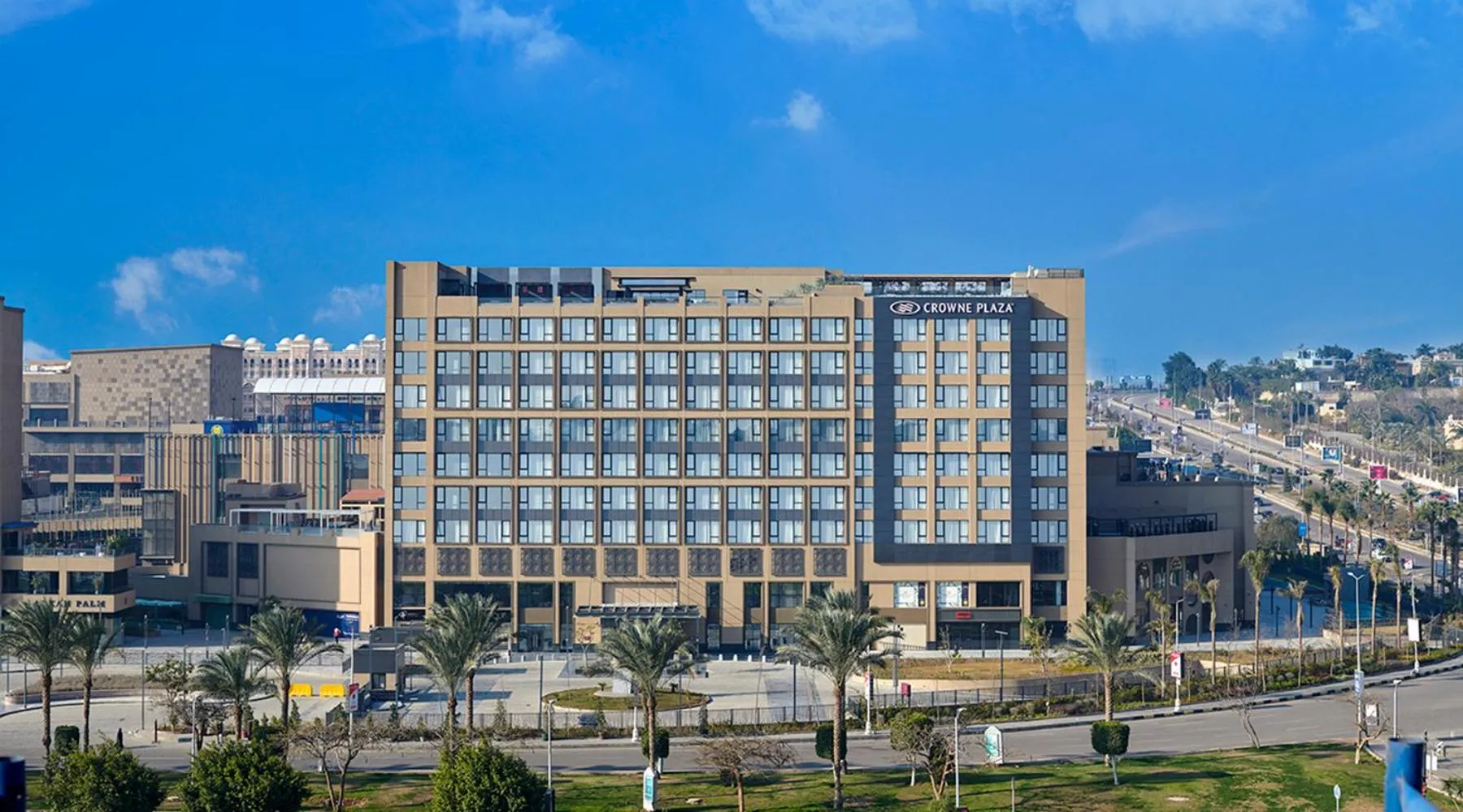 Facade/entrance in Crowne Plaza - West Cairo Arkan by IHG