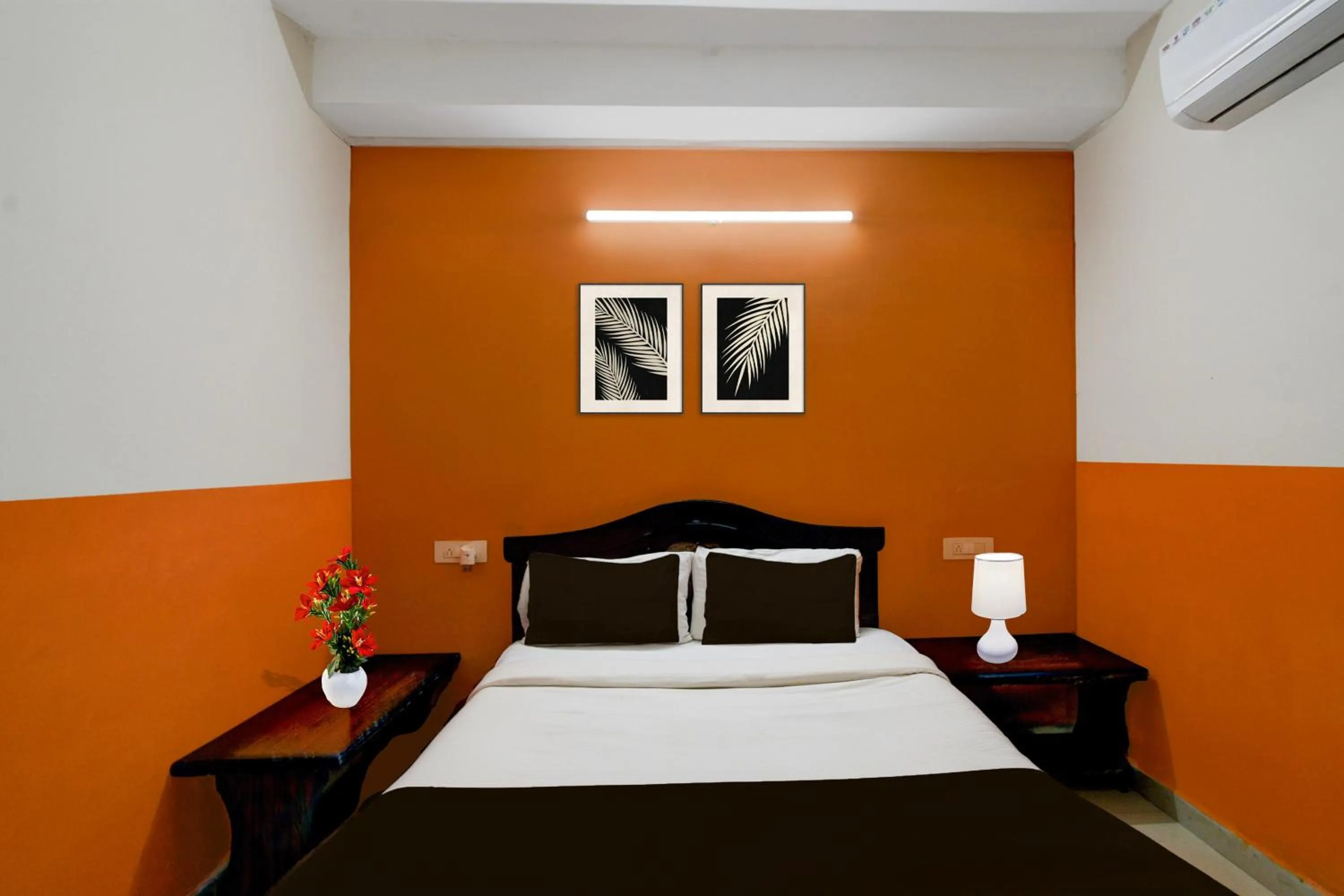 Bedroom, Bed in Super Collection O Atlas DLF Formerly Hillside