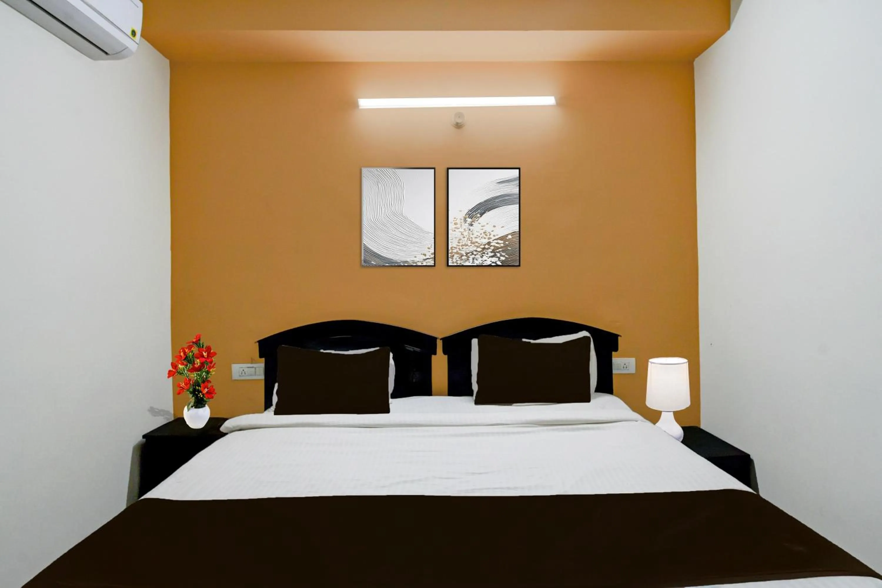 Bedroom, Bed in Super Collection O Atlas DLF Formerly Hillside