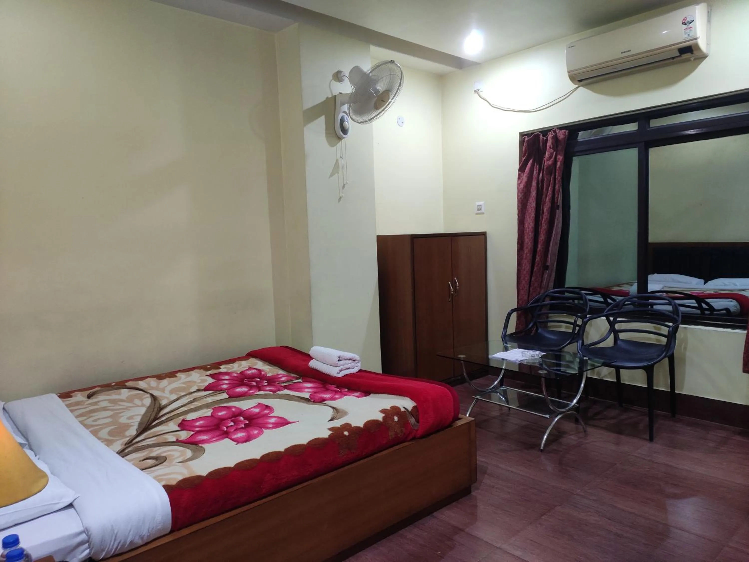 Bed in Hotel Dooars Mountain