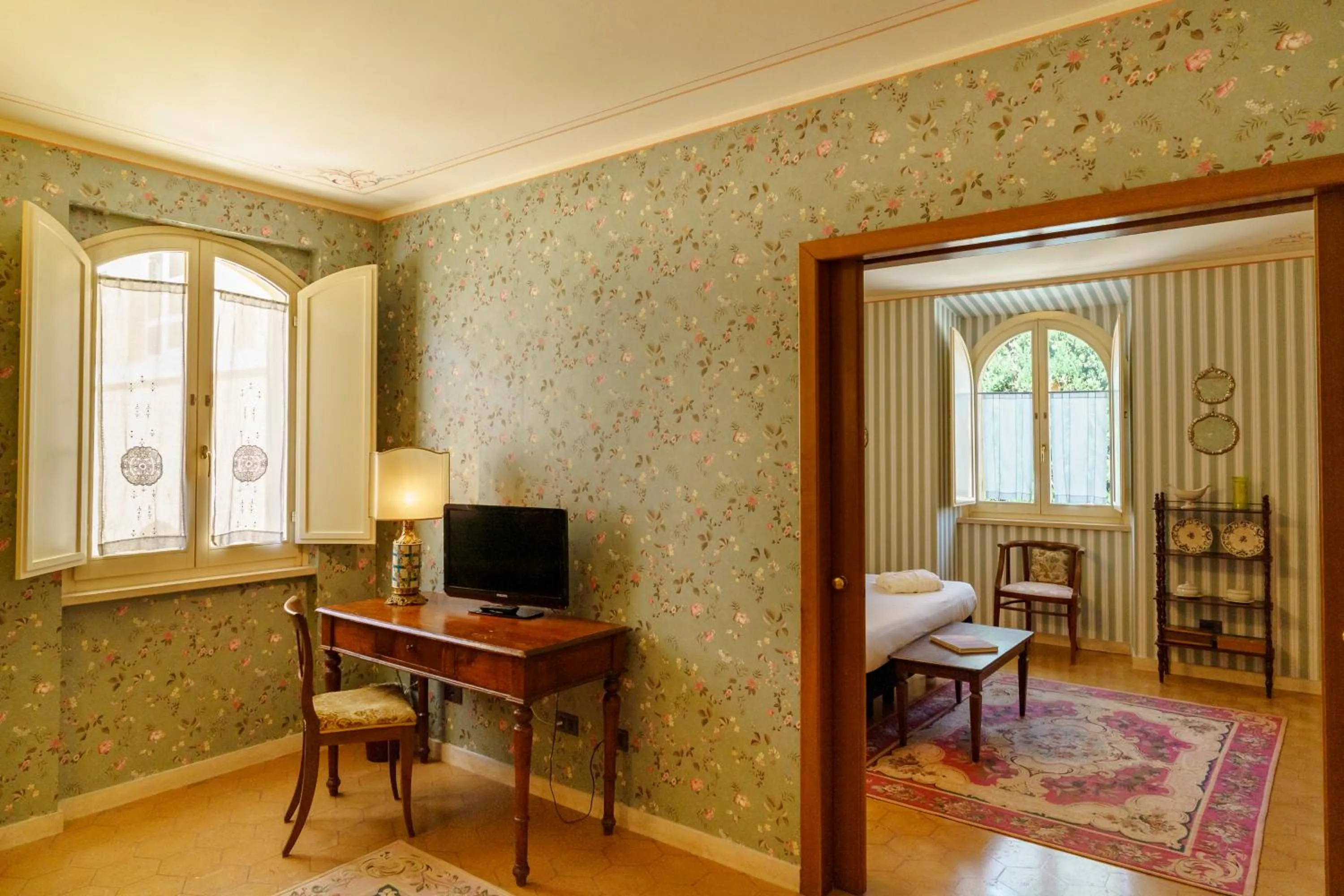 Bed in Hotel San Luca