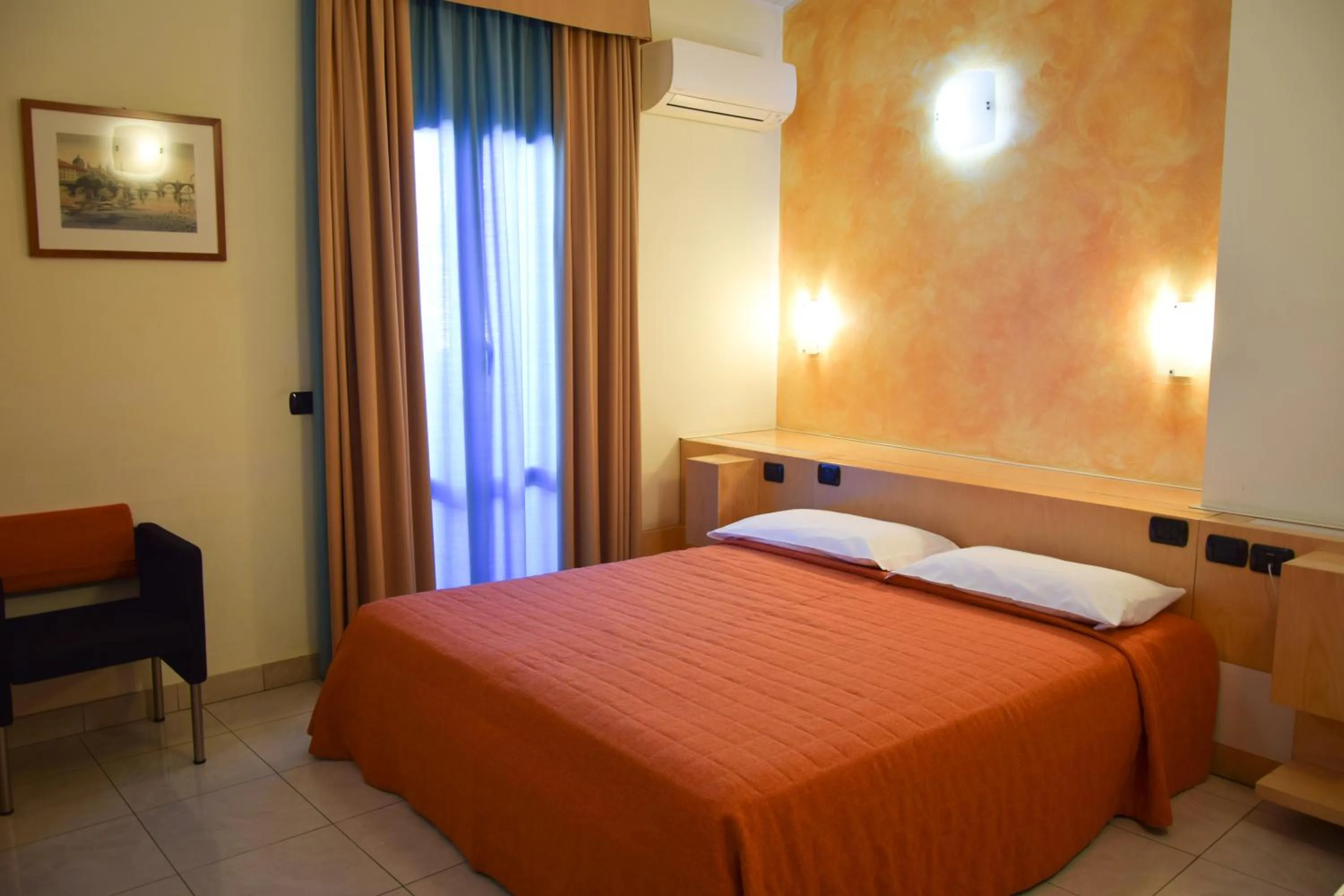 Bedroom, Bed in Hotel Losanna