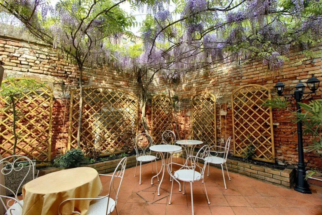 Garden in Hotel Falier