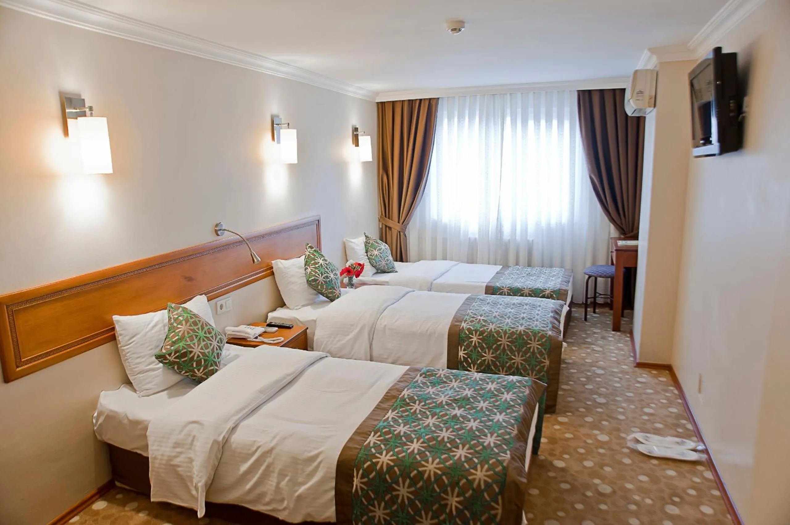 Photo of the whole room, Bed in Avlonya Hotel