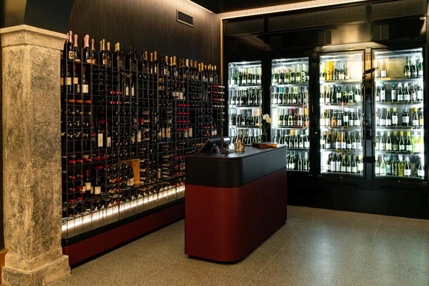 Restaurant/places to eat in Araba Fenice Hotel