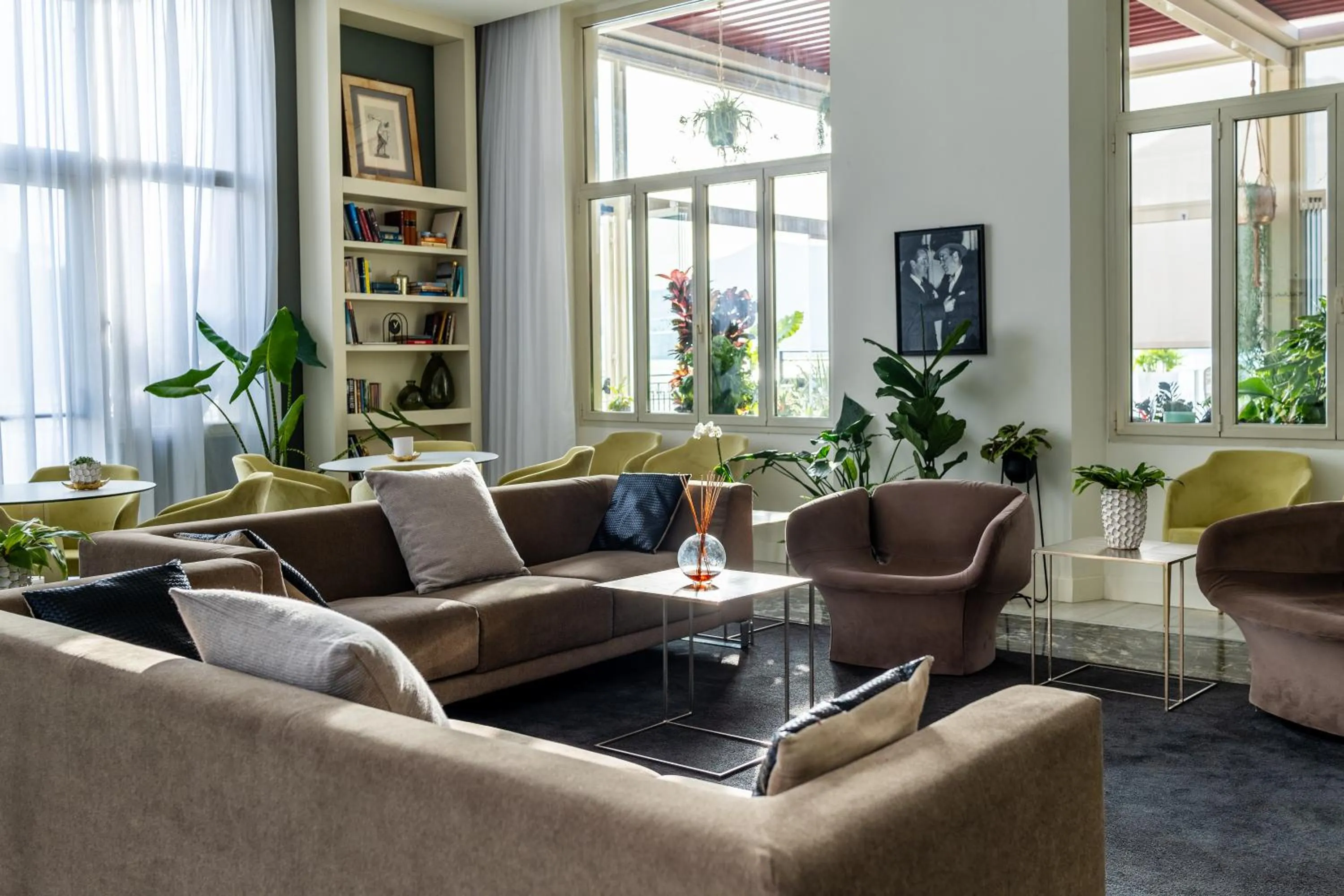 Communal lounge/ TV room in Araba Fenice Hotel