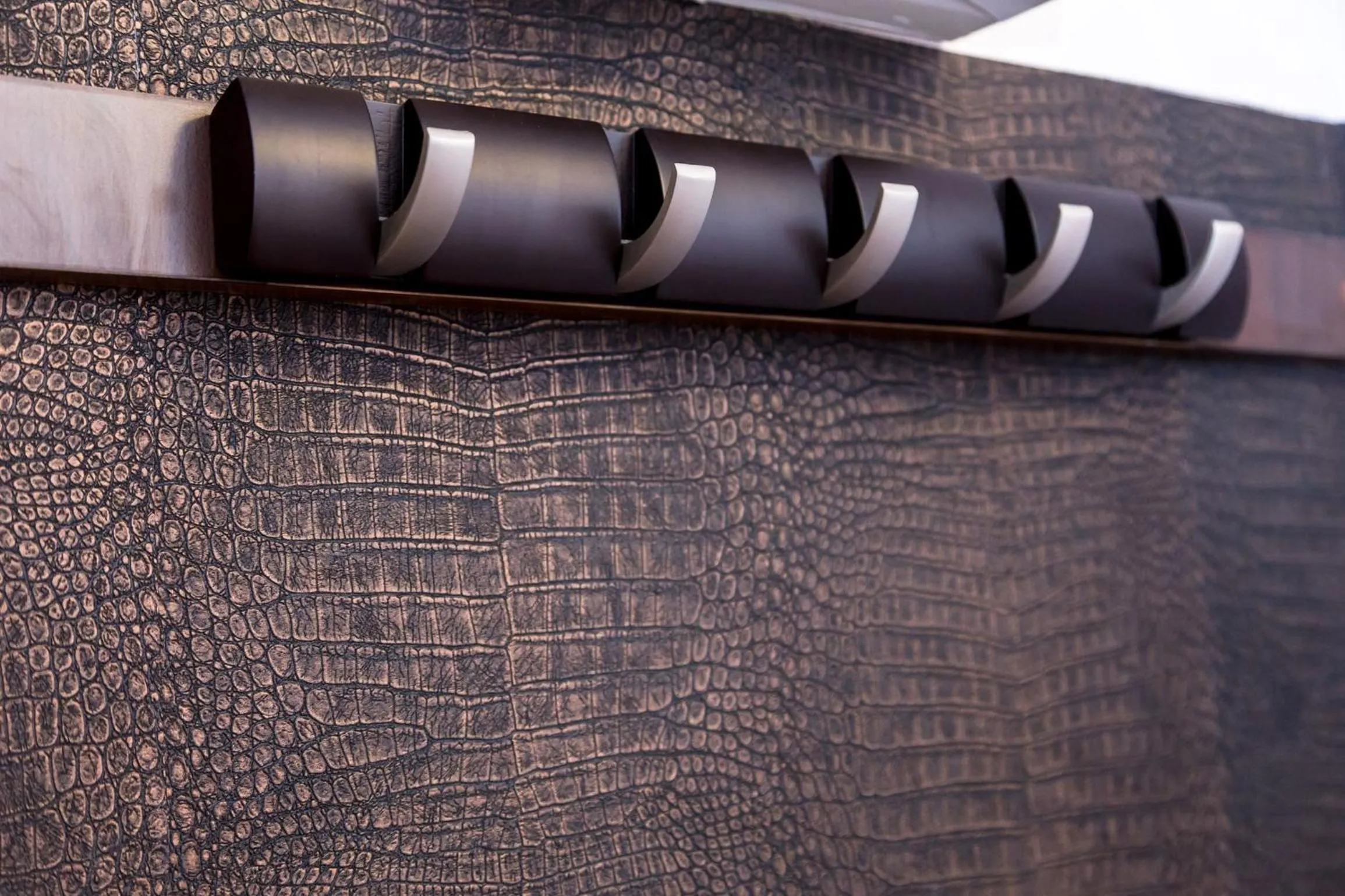 Decorative detail in Arpad Bridge Apartments