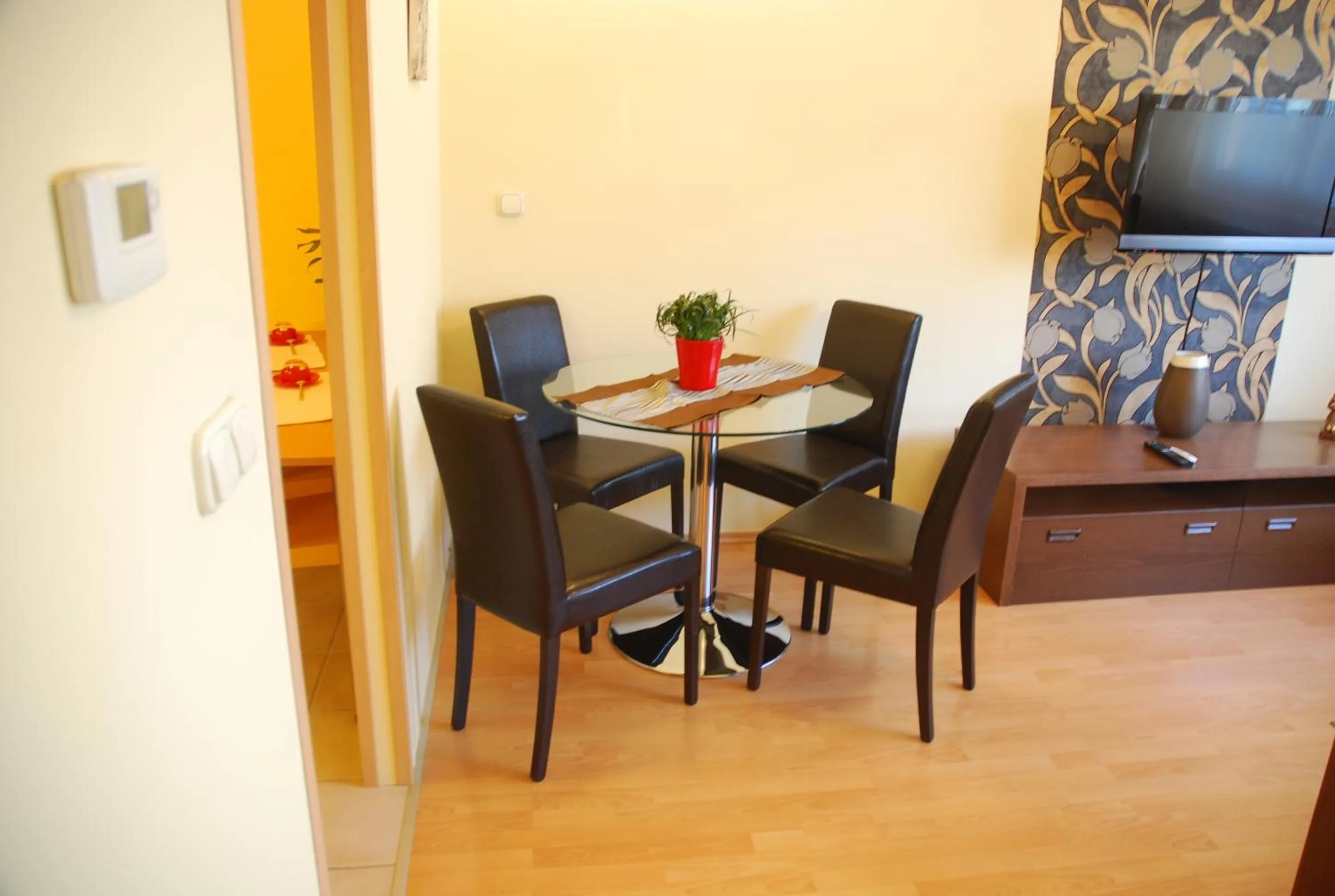Dining area in Arpad Bridge Apartments