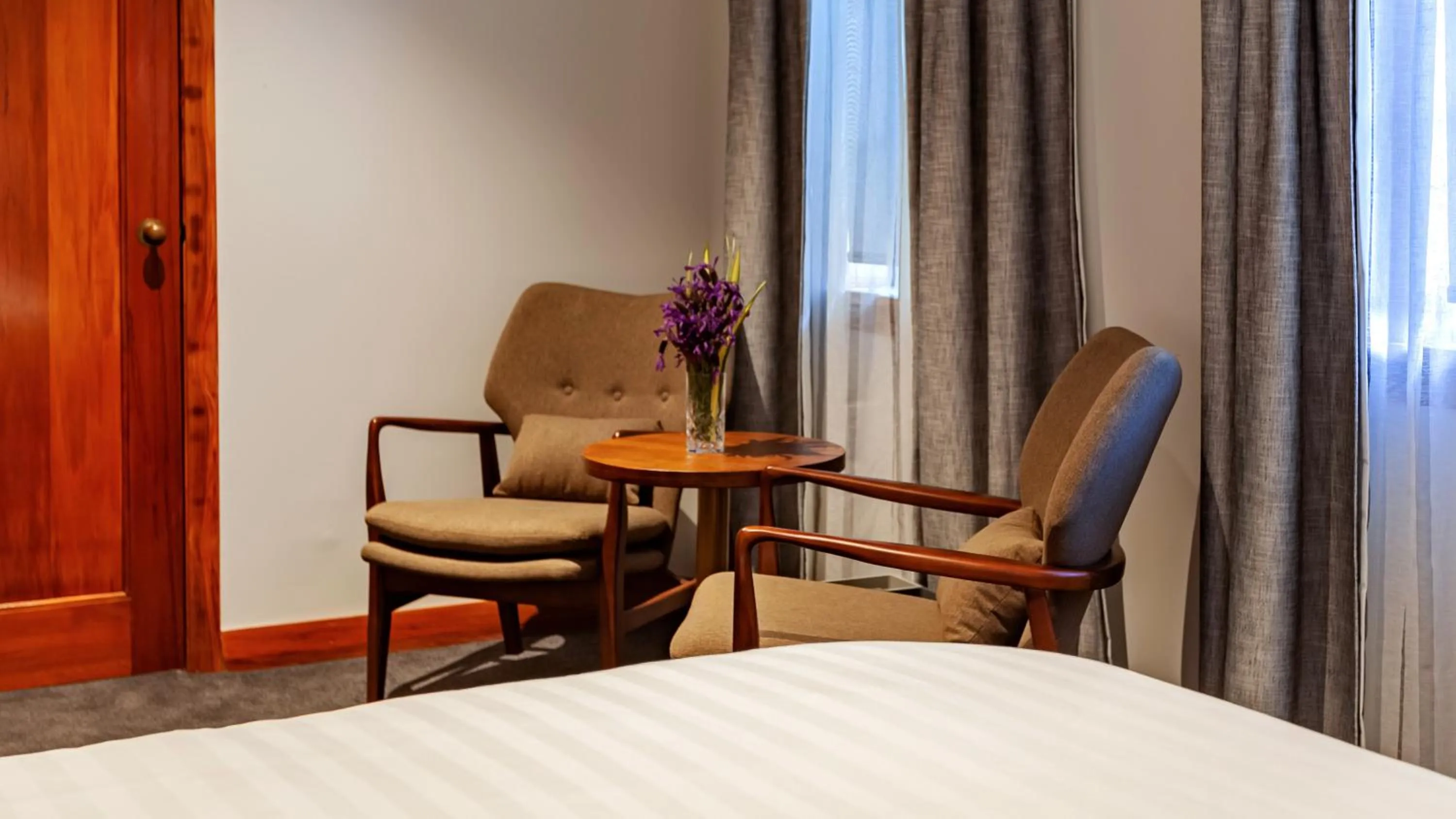 Seating area in Wigram Hotel