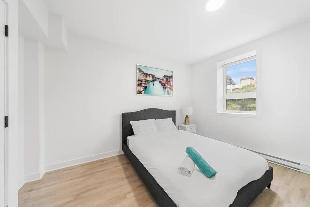 Bed in Stonewall Suites