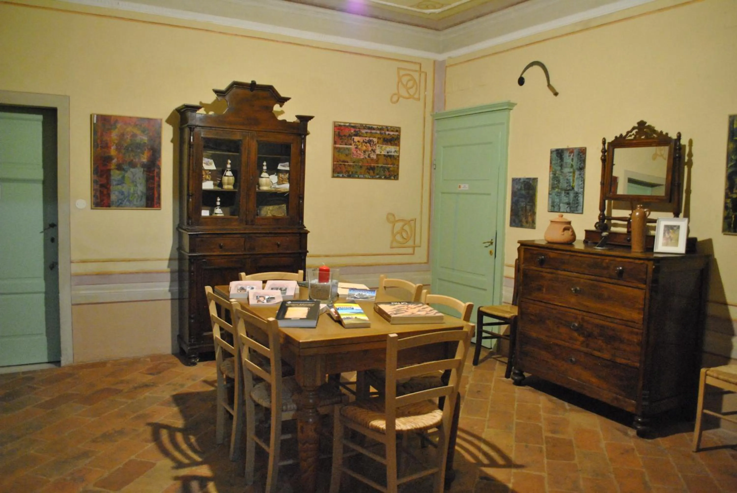 Communal lounge/ TV room in Villa Sant’Andrea