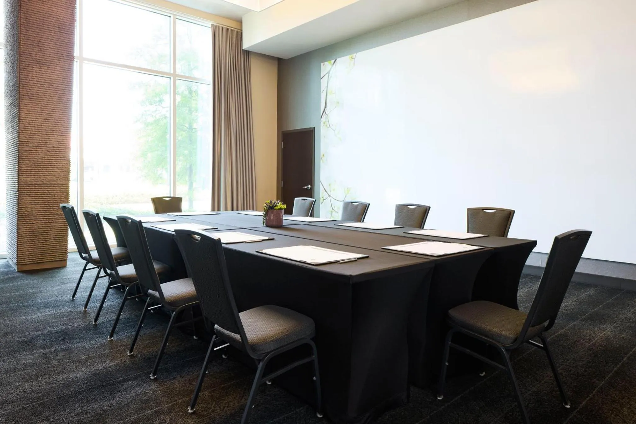 Meeting/conference room in Archer Hotel Falls Church