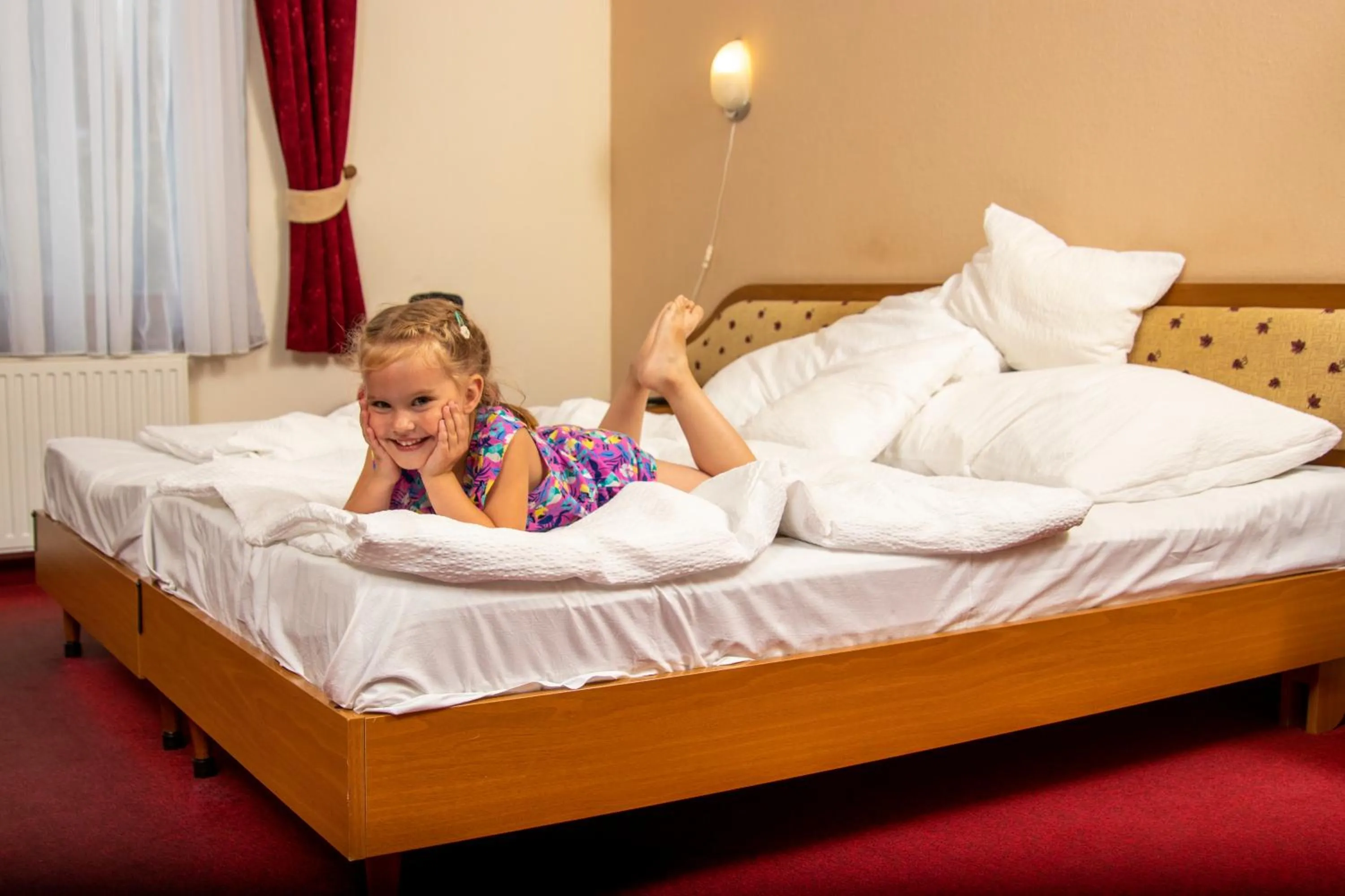 Family, Bed in Hotel Imperial Gyogyszallo es Gyogyfurdo