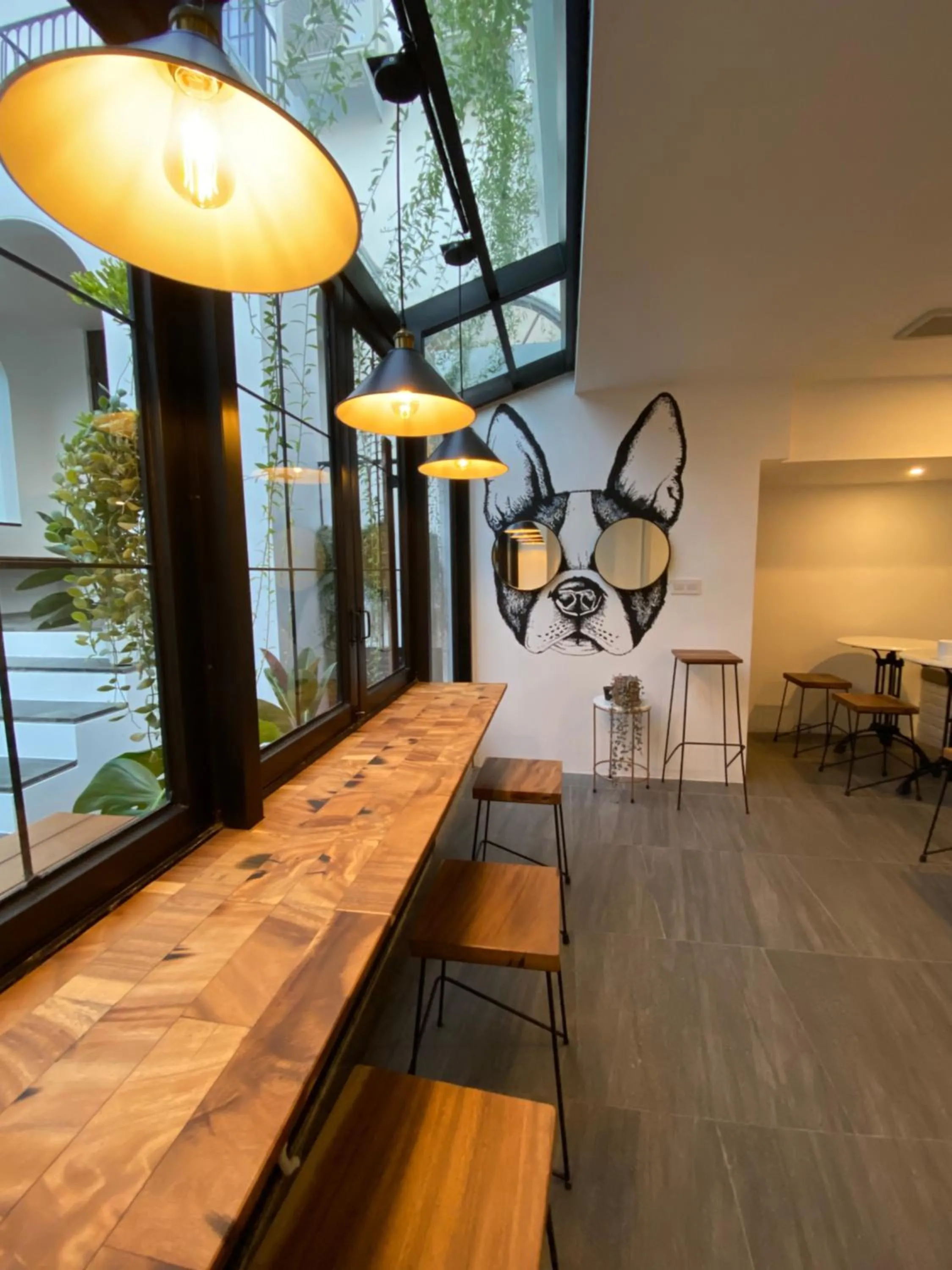 Loewys Home Tanjung Duren Jakarta Barat