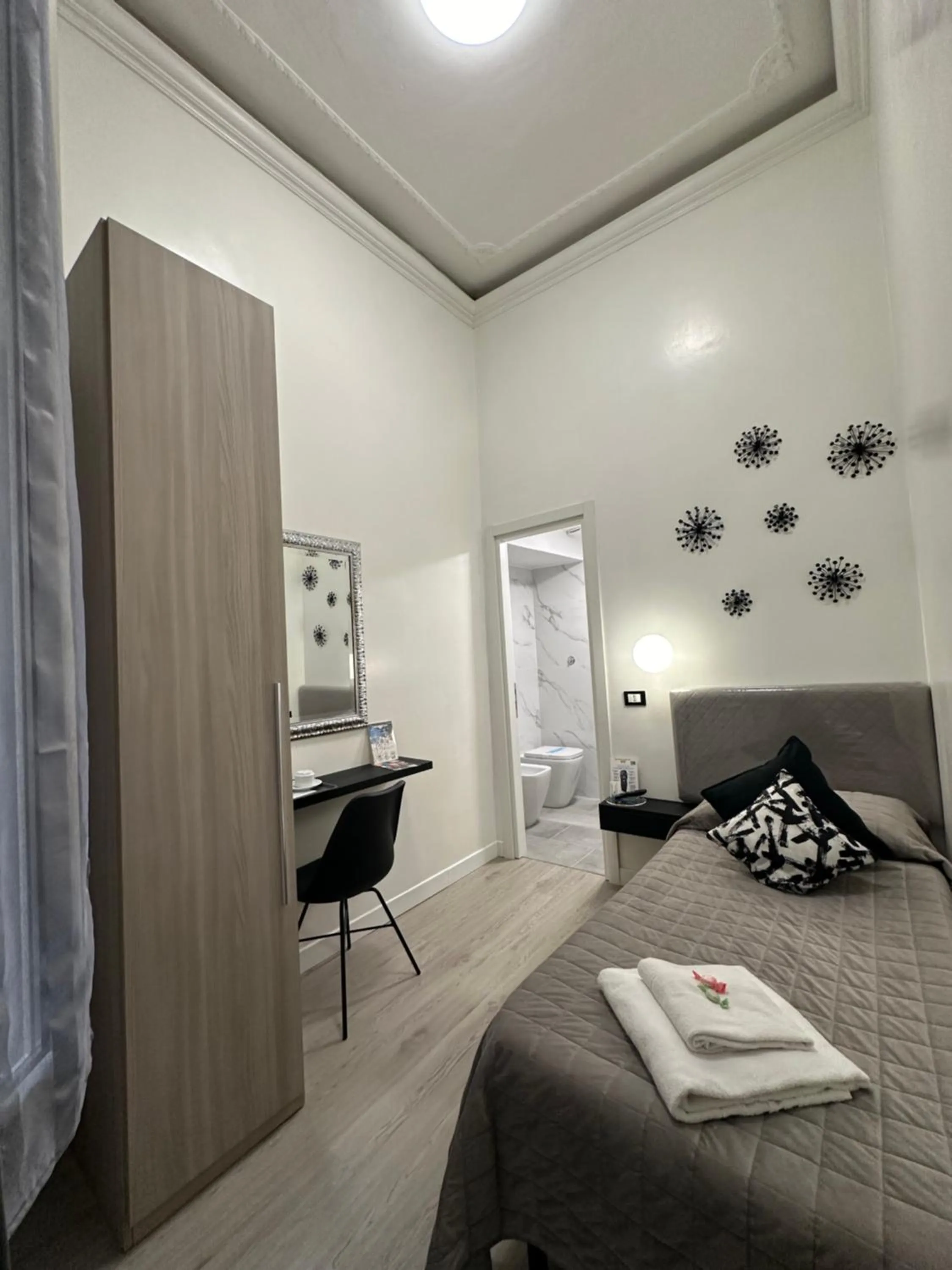 Bedroom, Bed in Hotel Sol Levante