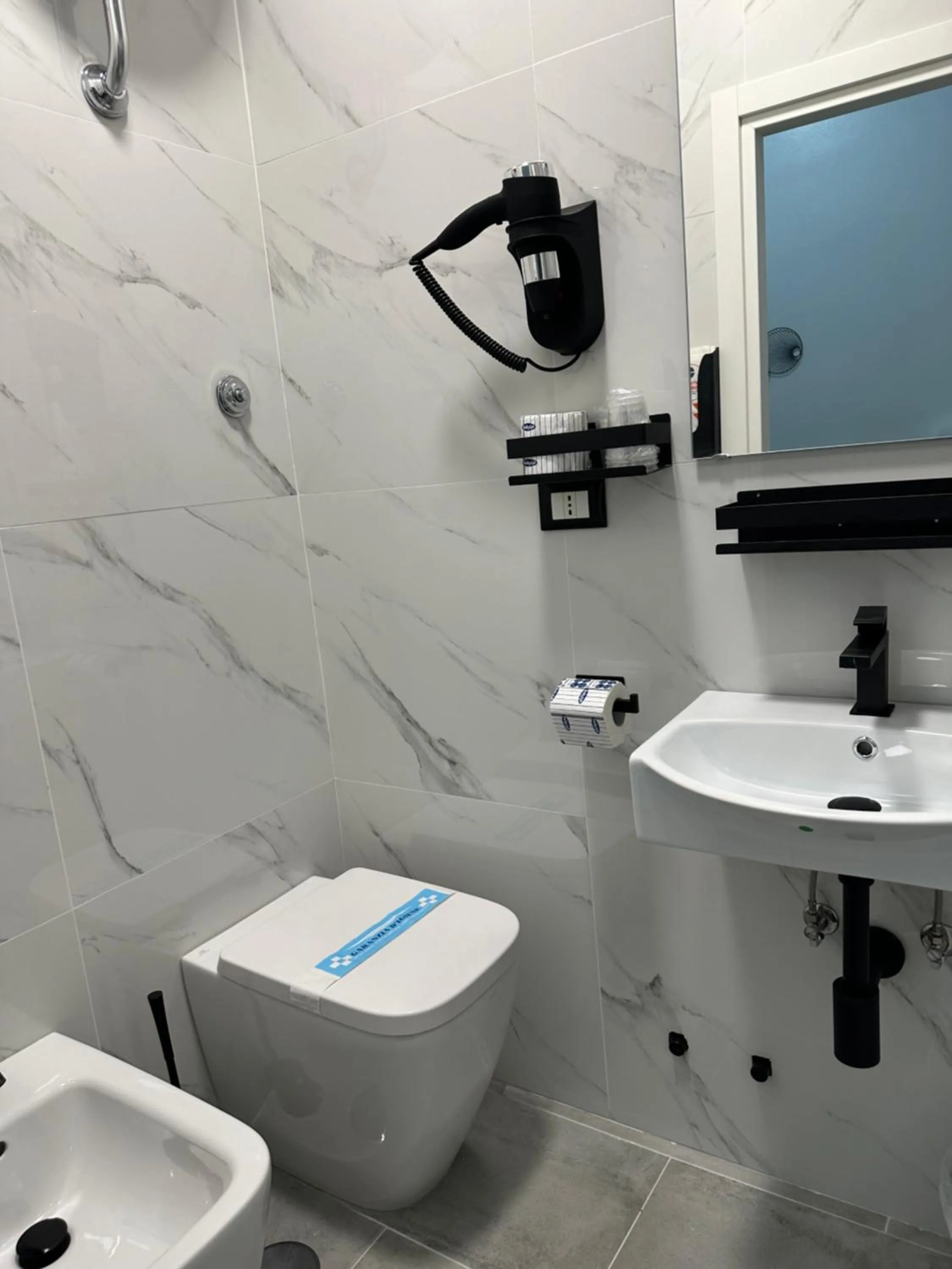 Bathroom in Hotel Sol Levante