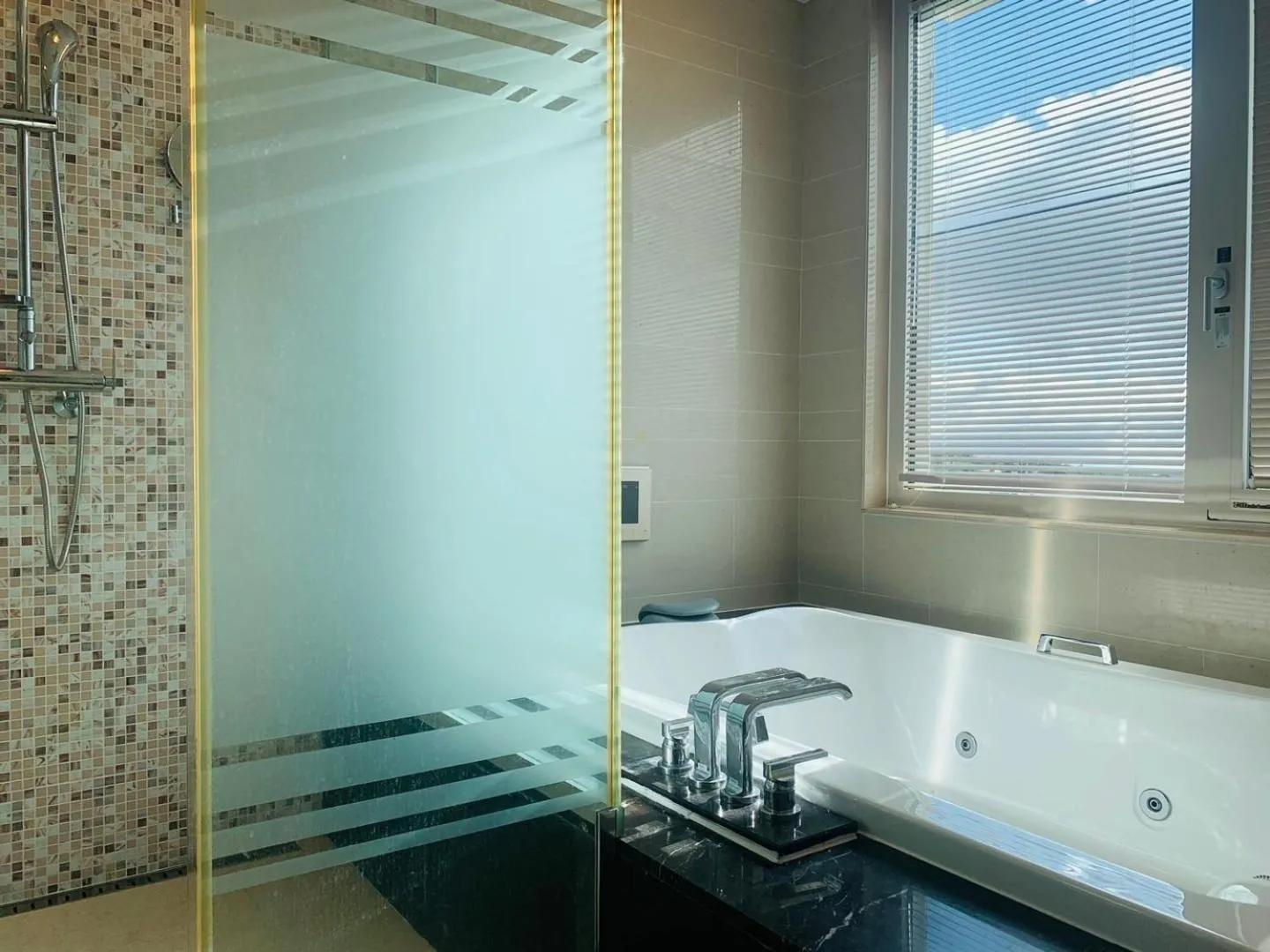 Bath in ArdenHill Resort & Golf