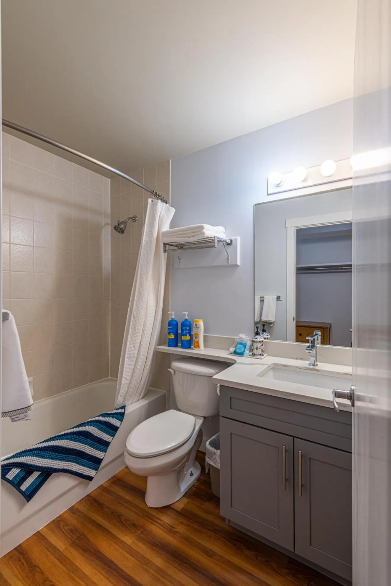 4 Bedrooms Suite Combo for Group of Families - Windtower Lodge