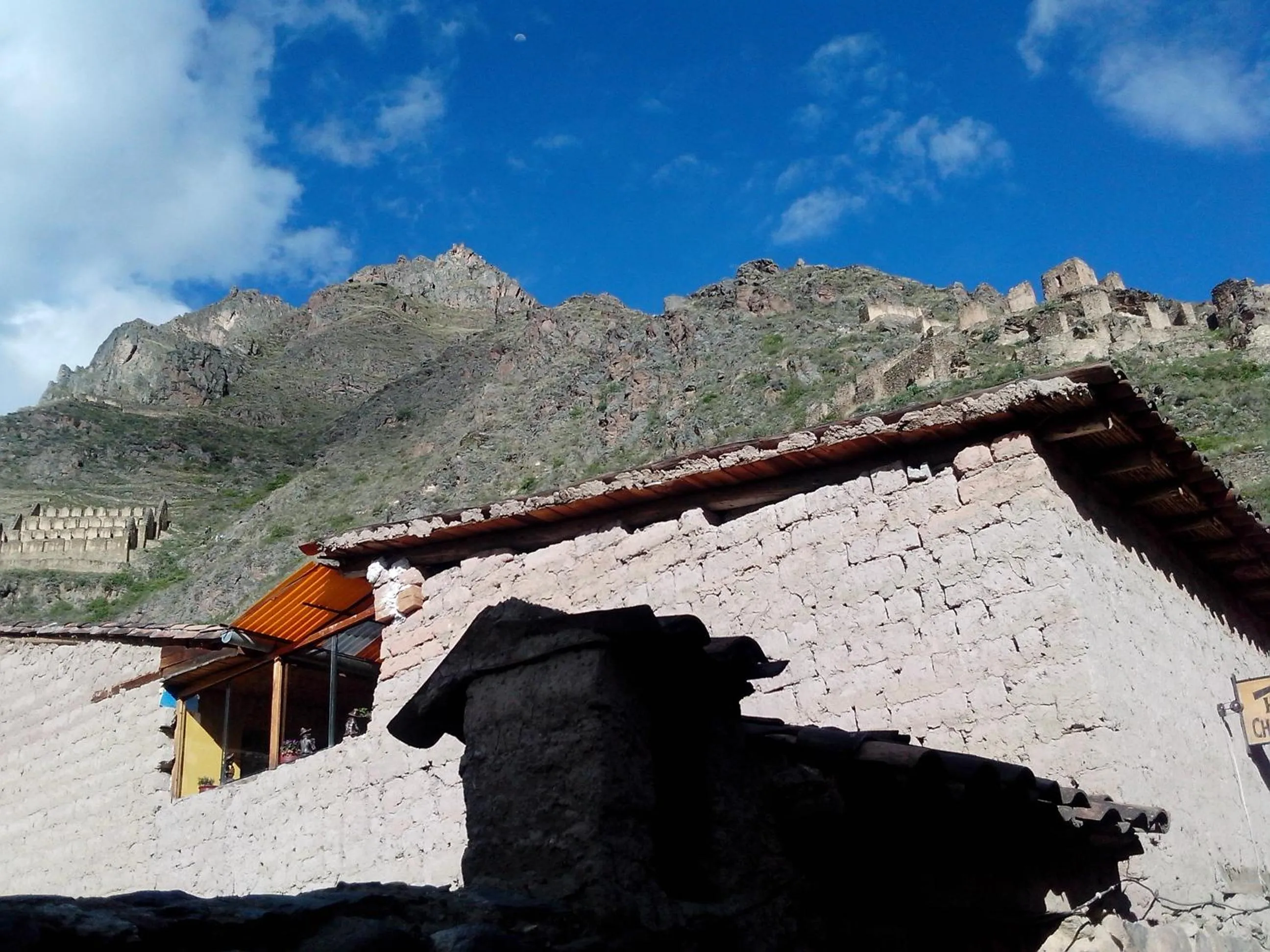 Mountain view in B&B Chayana Wasi