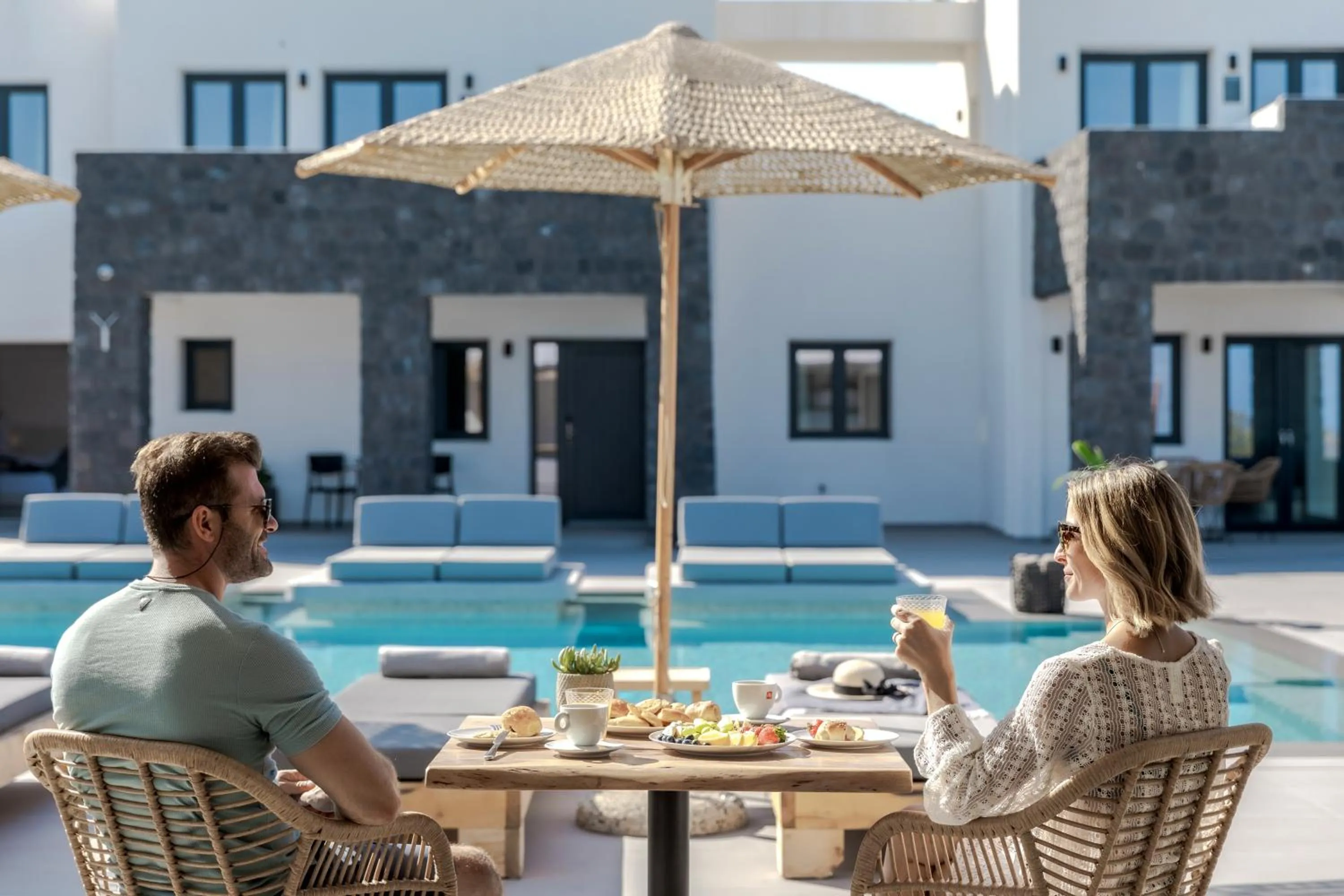 Swimming pool in Onyx Hotel & Suites