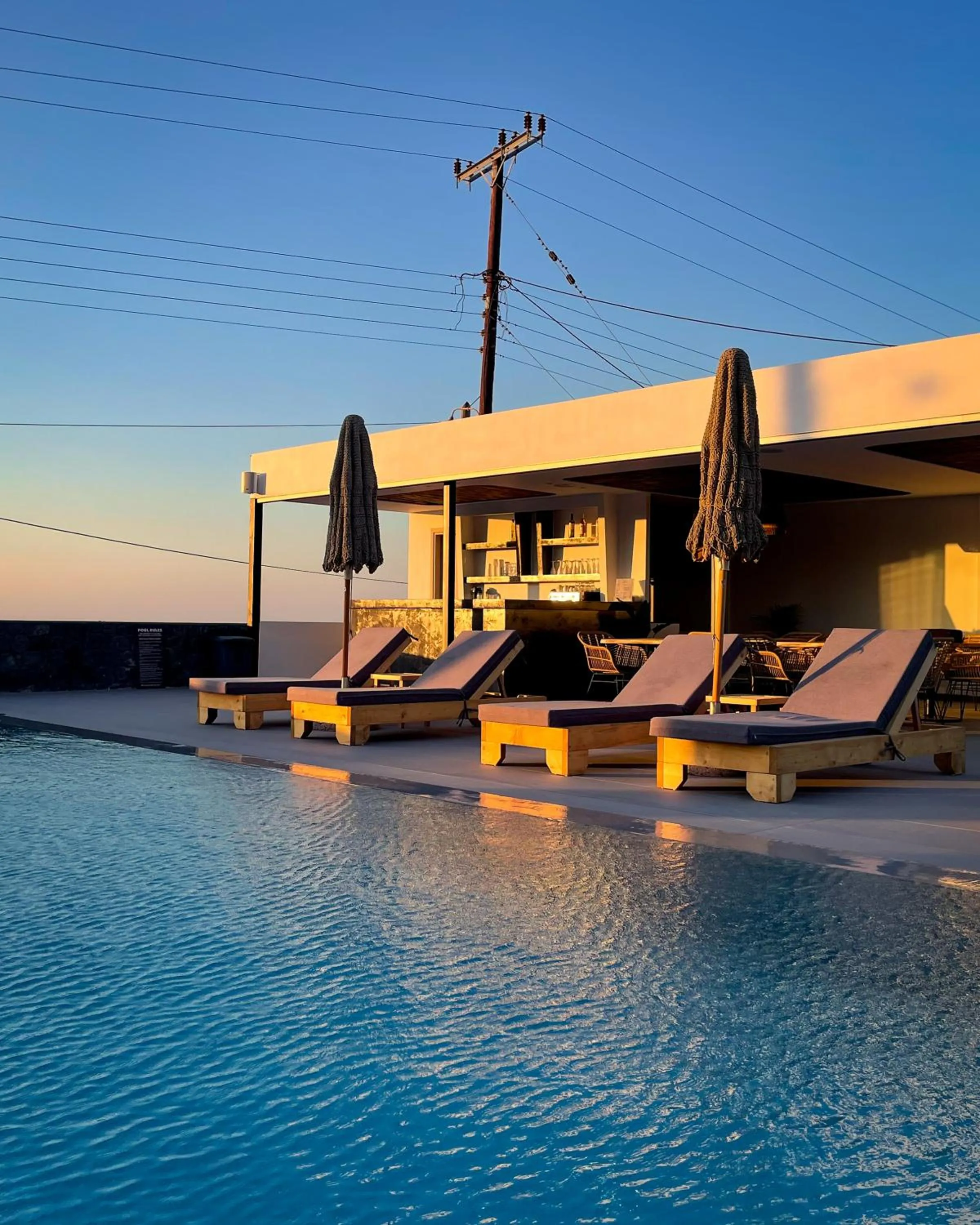 Swimming pool in Onyx Hotel & Suites