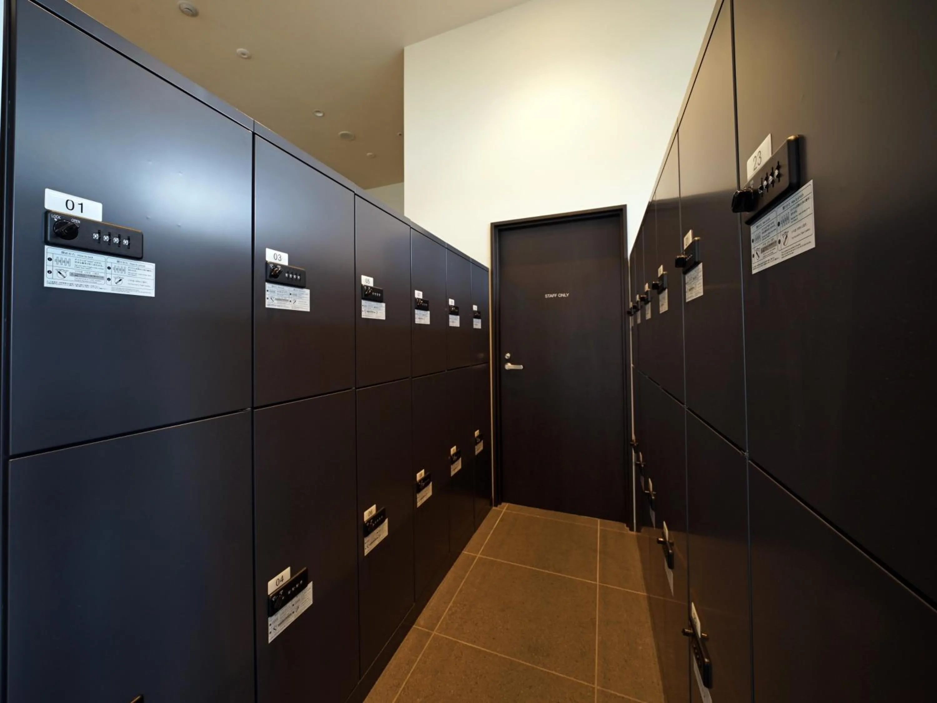 microwave in CHISUN STANDARD Osaka Shin-Imamiya