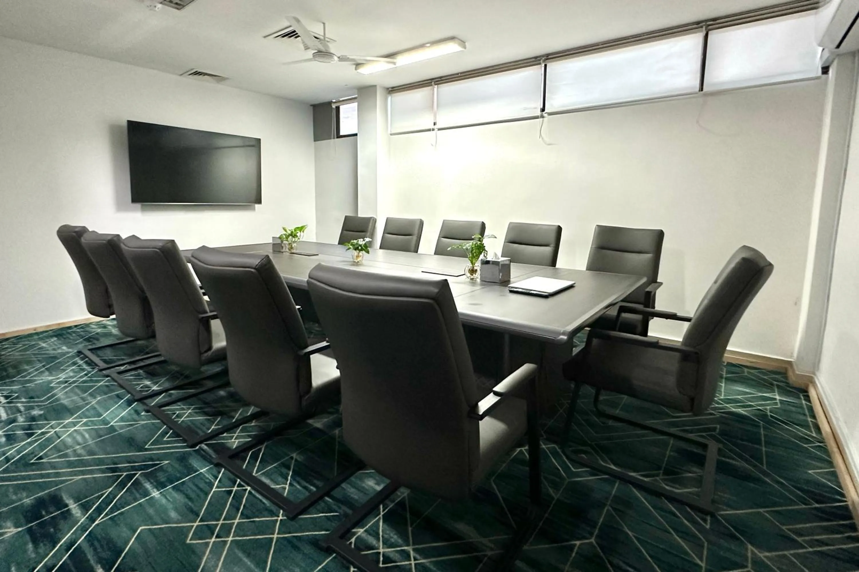 Meeting/conference room in Manhattan Business Hotel, Male