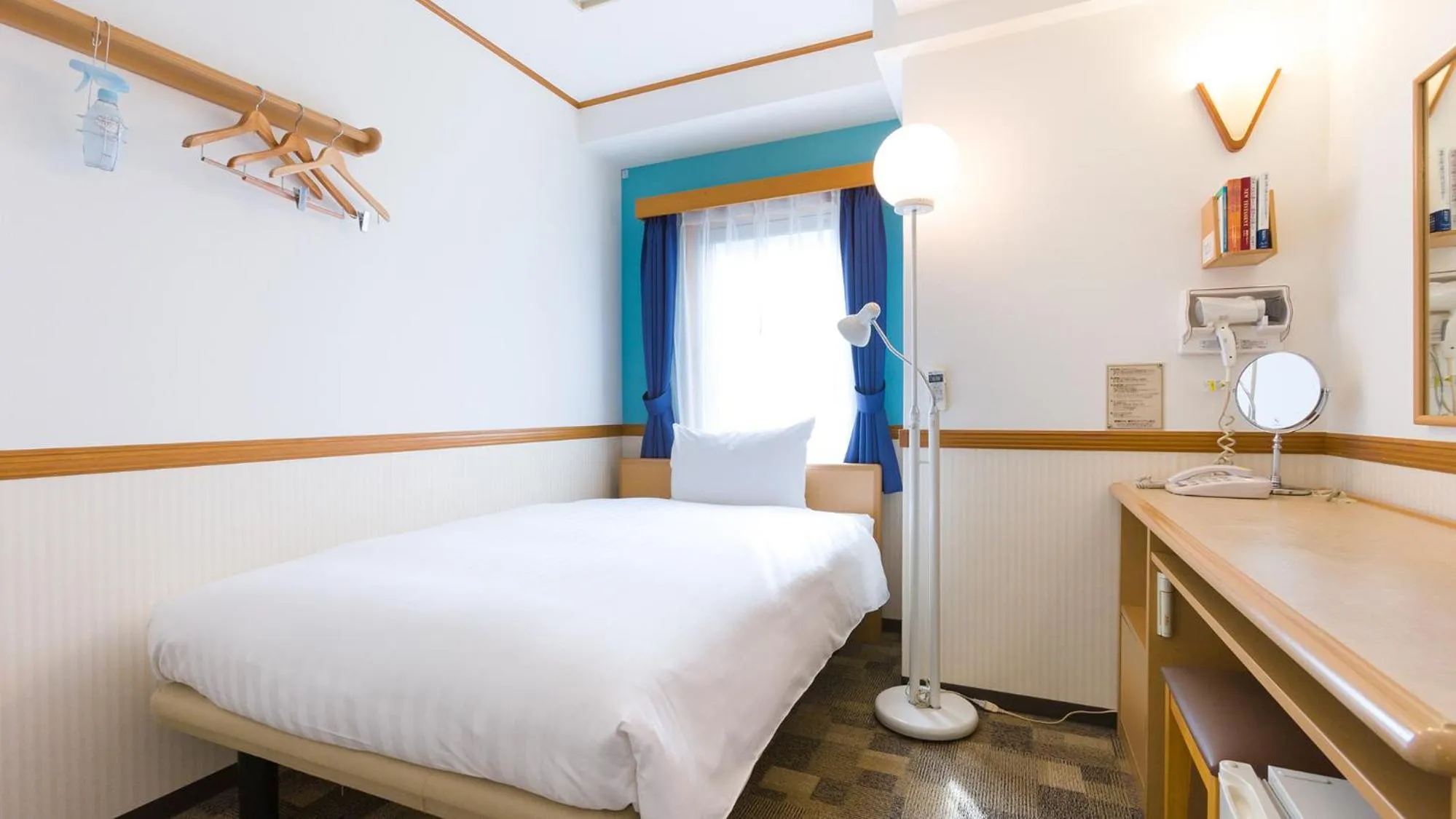 Bedroom, Bed in Toyoko Inn Yokohama Stadium Mae No 2