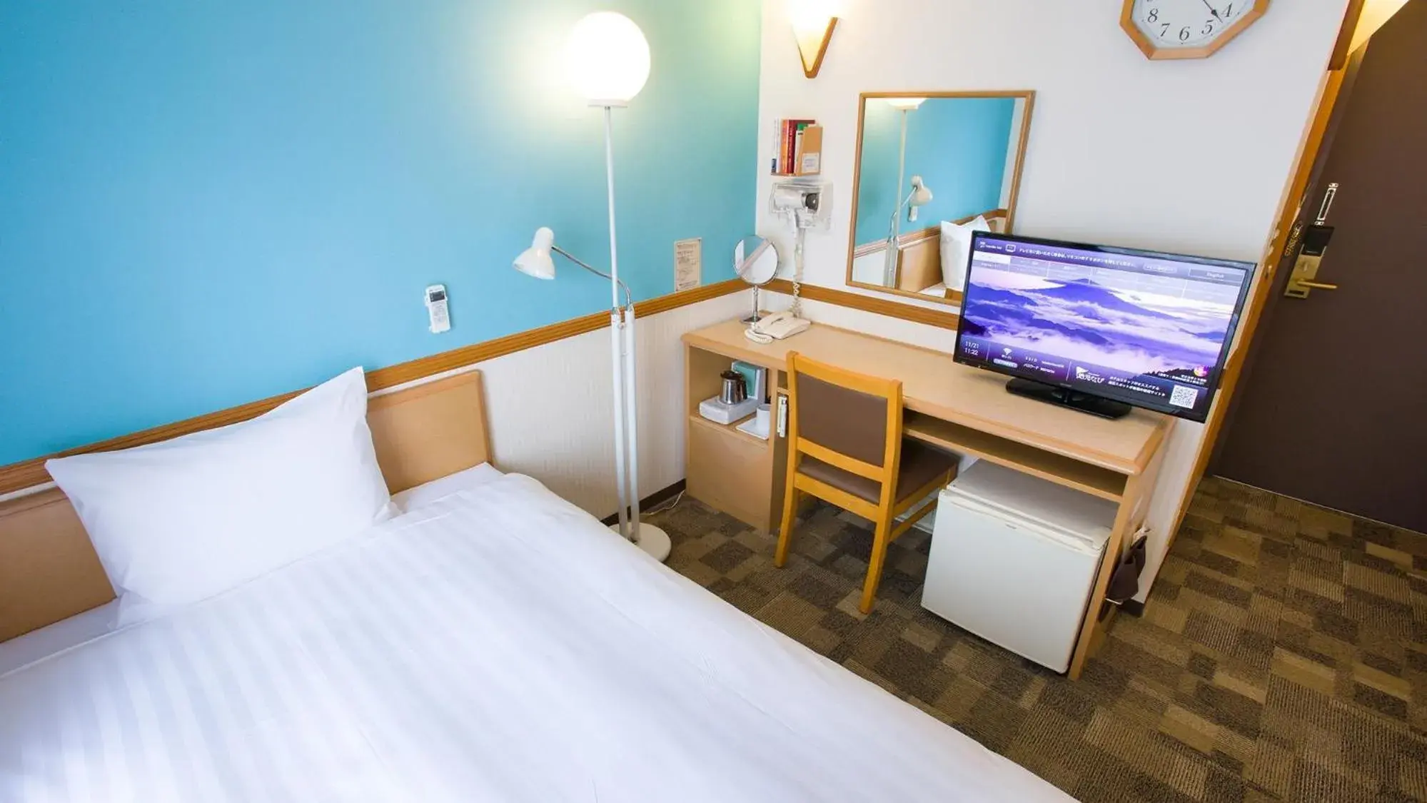 Superior Single Room - single occupancy - Non-Smoking in Toyoko Inn Yokohama Stadium Mae No 2 Superior Single Room - single occupancy - Non-Smoking in Toyoko Inn Yokohama Stadium Mae No 2