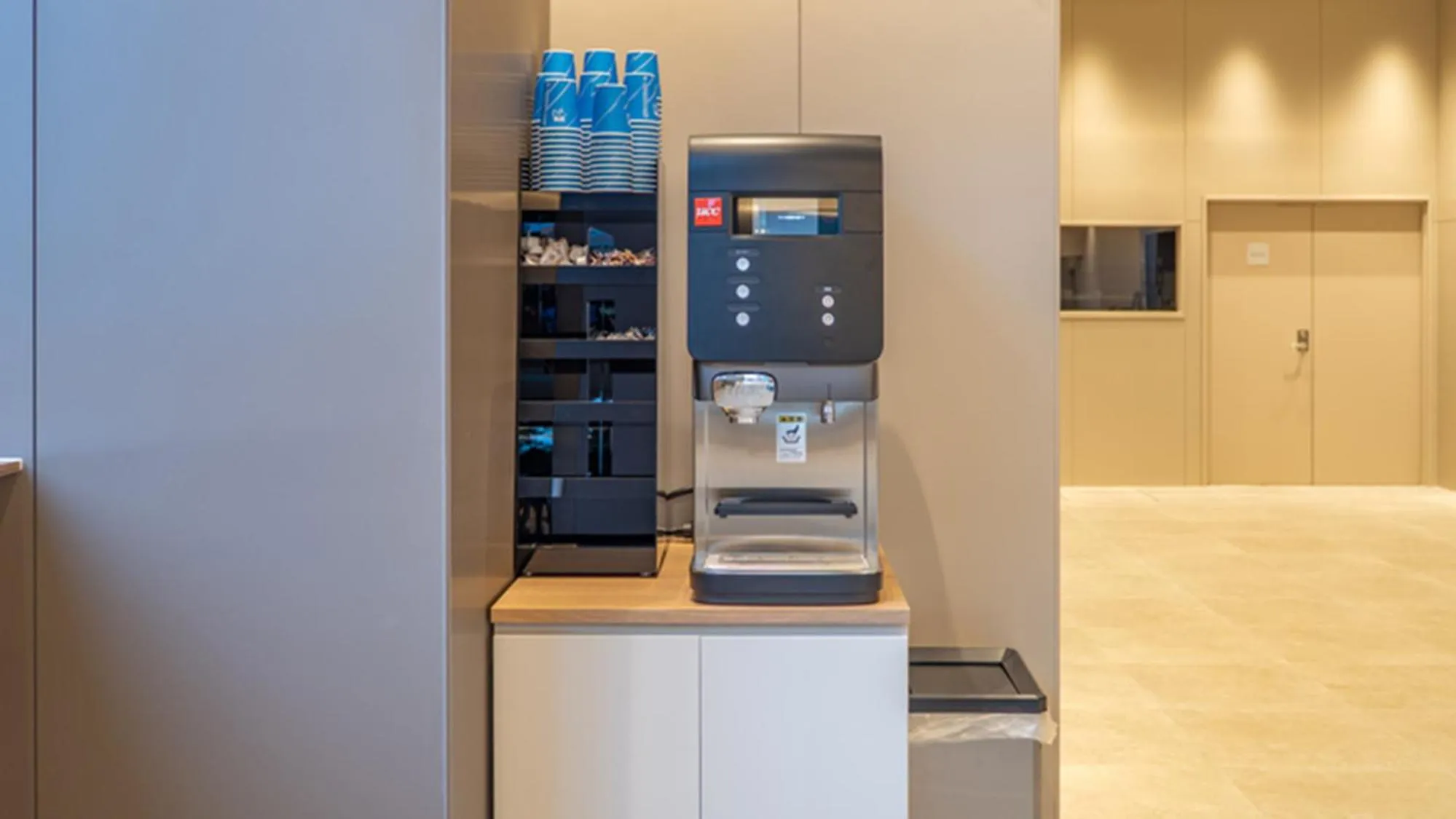Coffee/tea facilities in Toyoko Inn Kanazawa Kenrokuen Korimbo