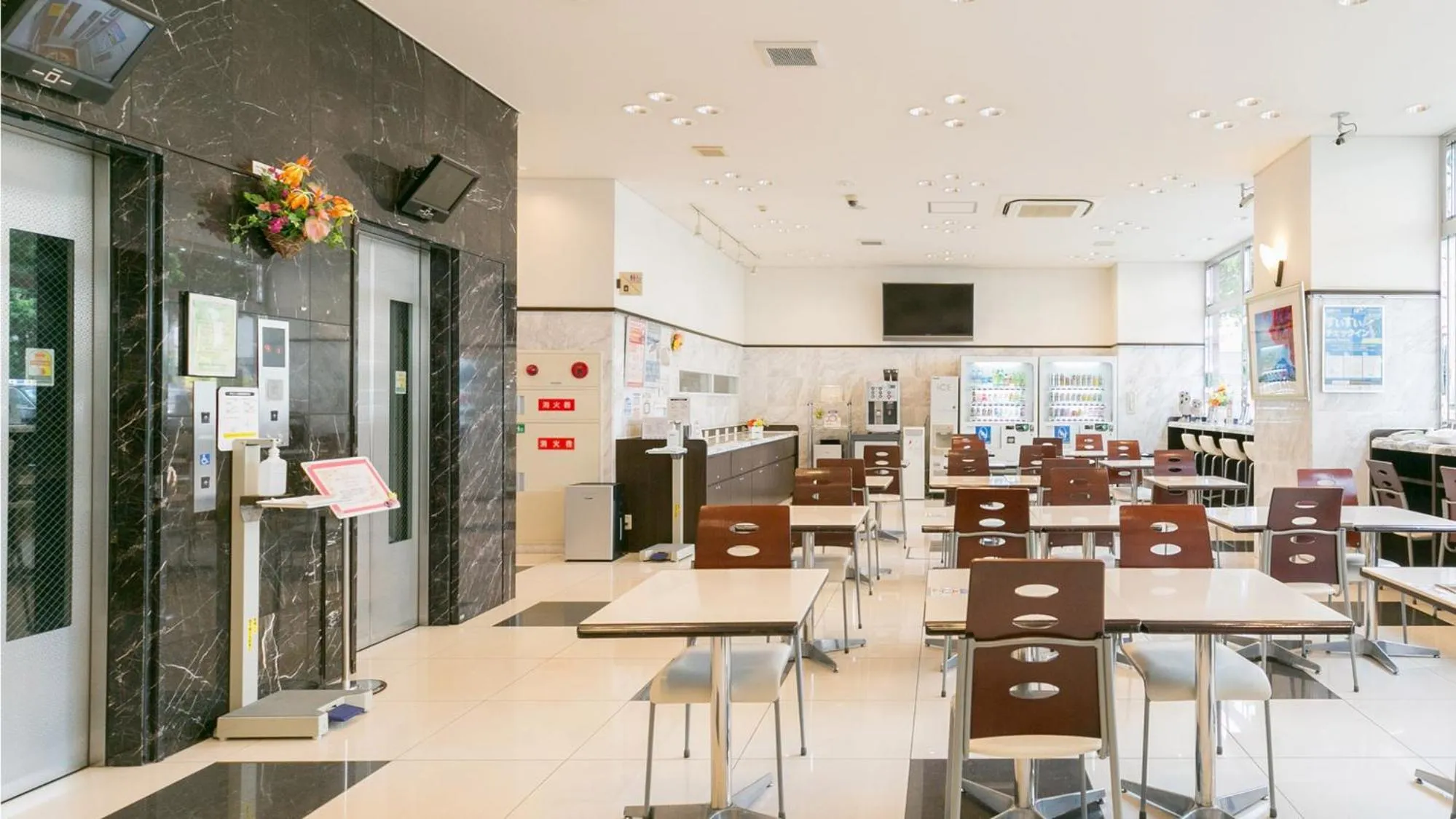Lobby or reception in Toyoko Inn Nara Shin Omiya Ekimae