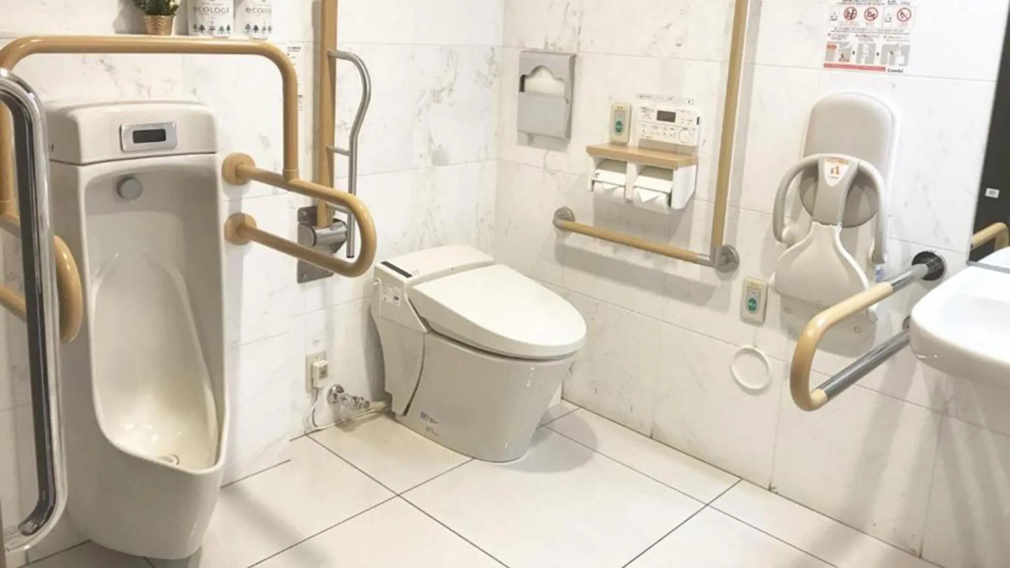 Bathroom in Toyoko Inn Kobe Minatogawa Koen