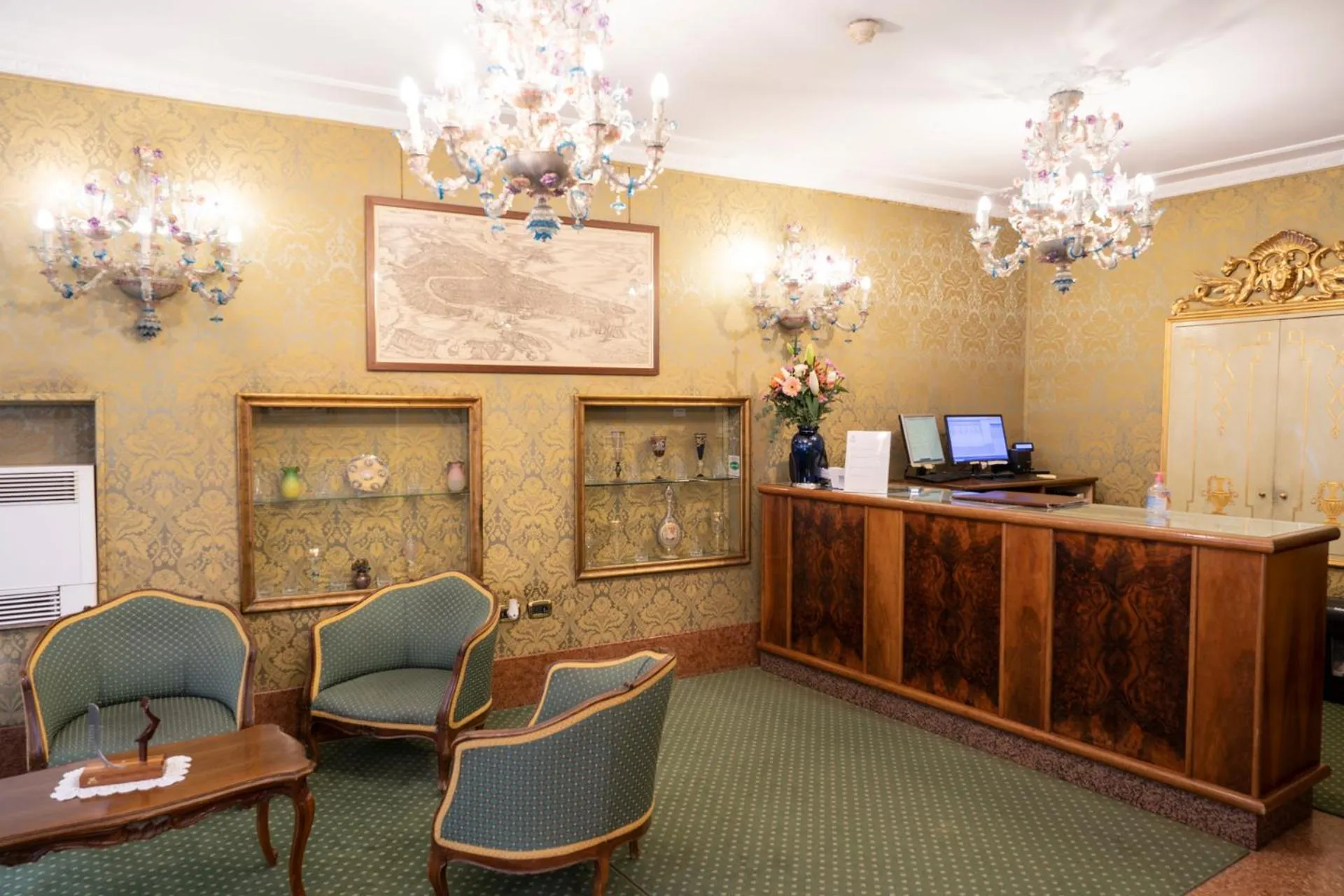 Lobby or reception in Hotel Ateneo