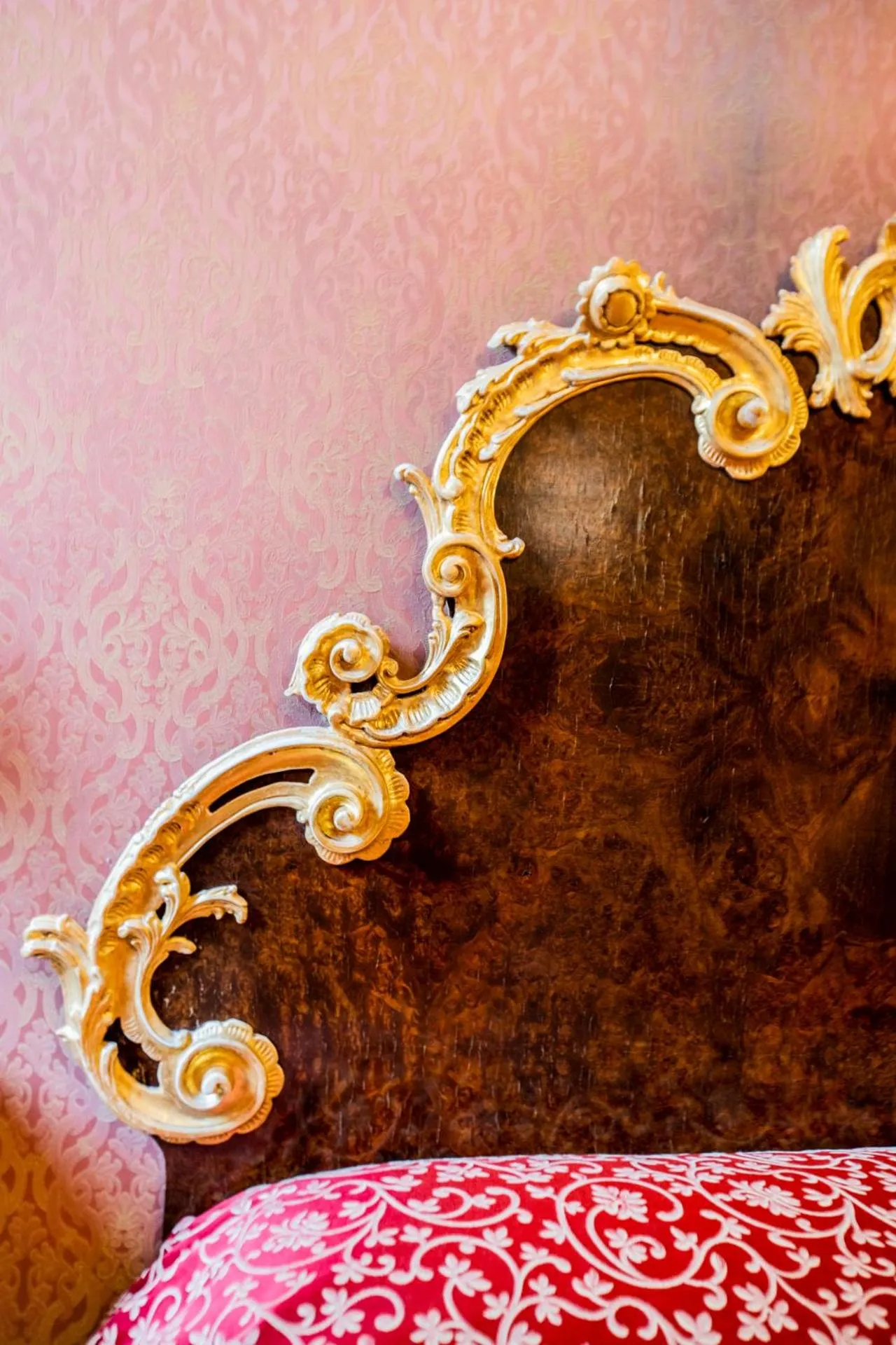 Decorative detail in Hotel Ateneo