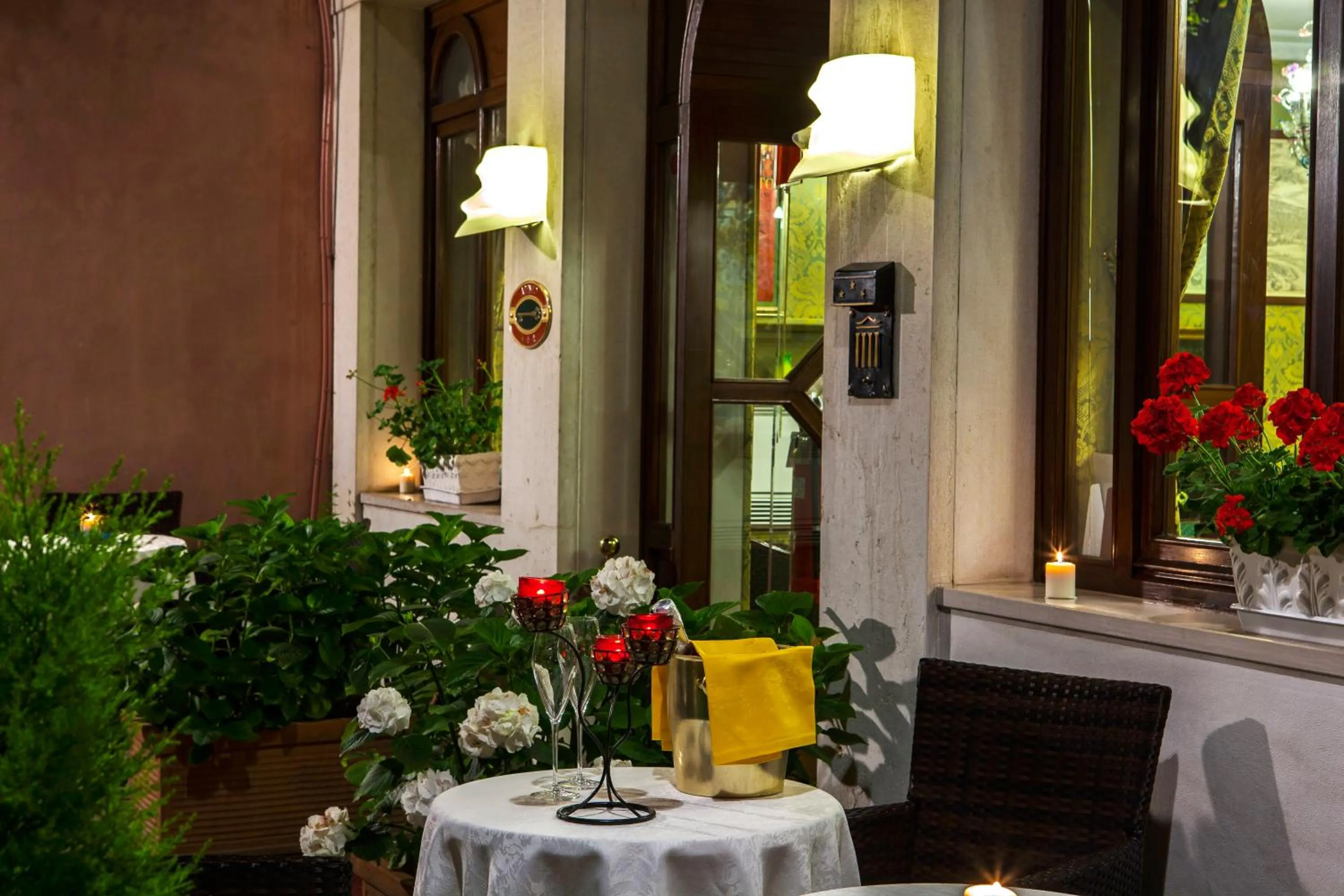 Facade/entrance in Hotel Ateneo