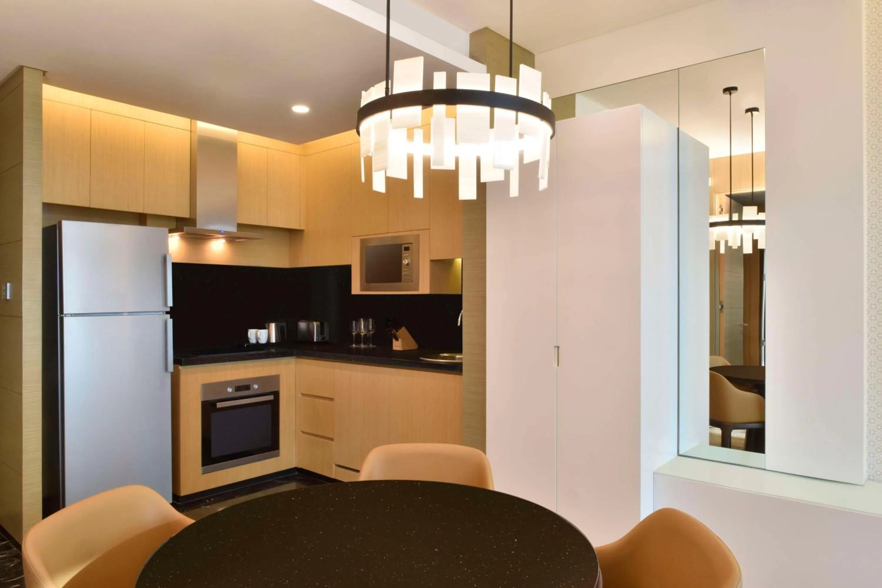 Kitchen or kitchenette in Hilton Bahrain