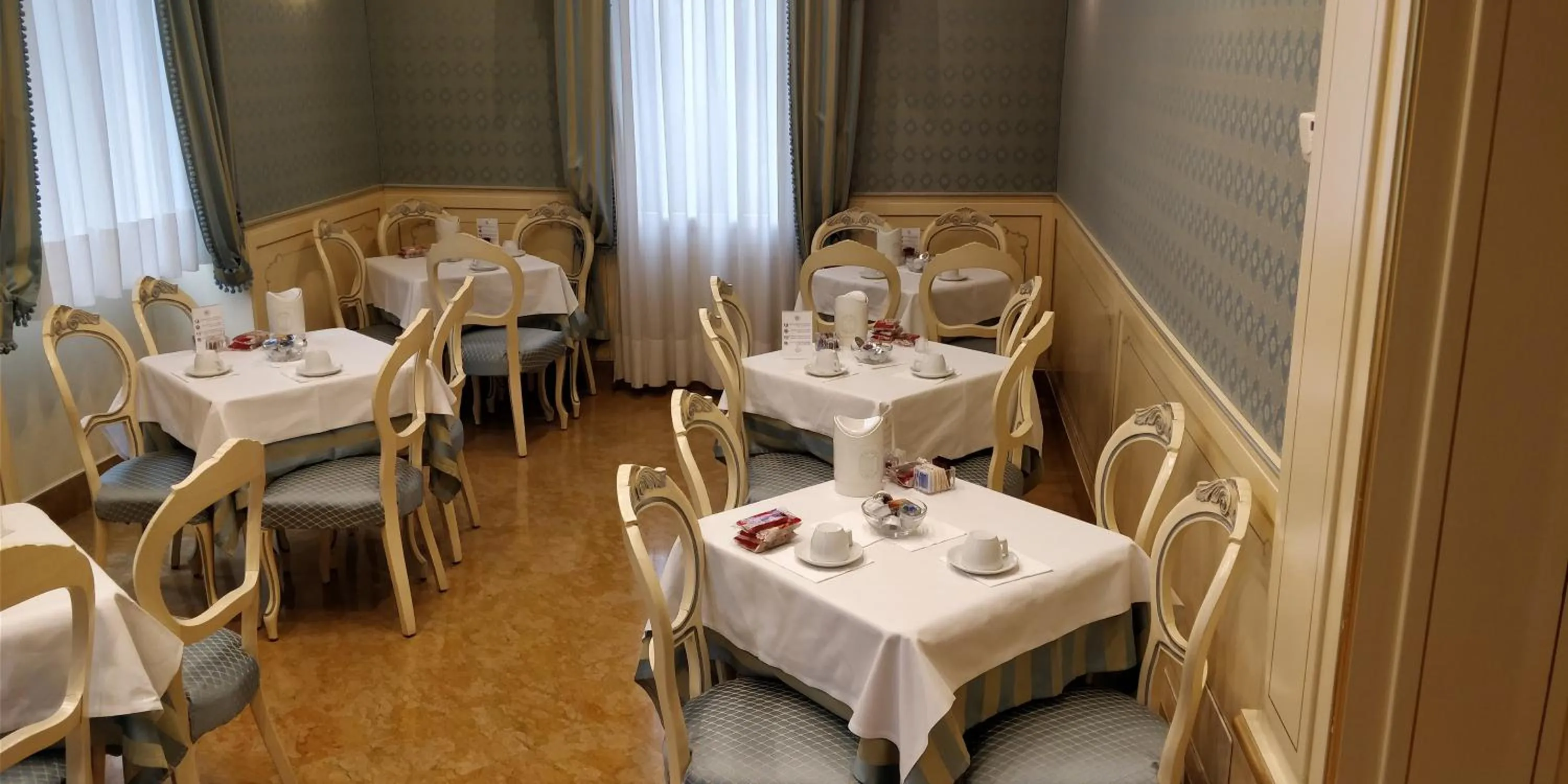 Restaurant/places to eat in Hotel Villa Delle Palme