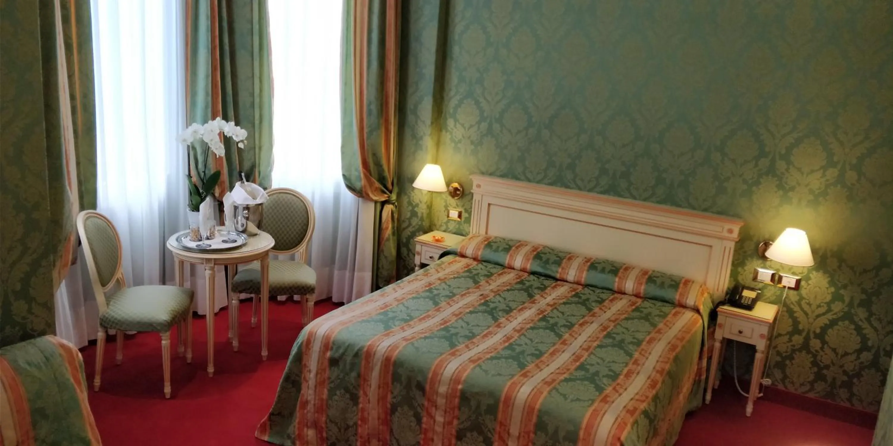 Photo of the whole room, Bed in Hotel Villa Delle Palme