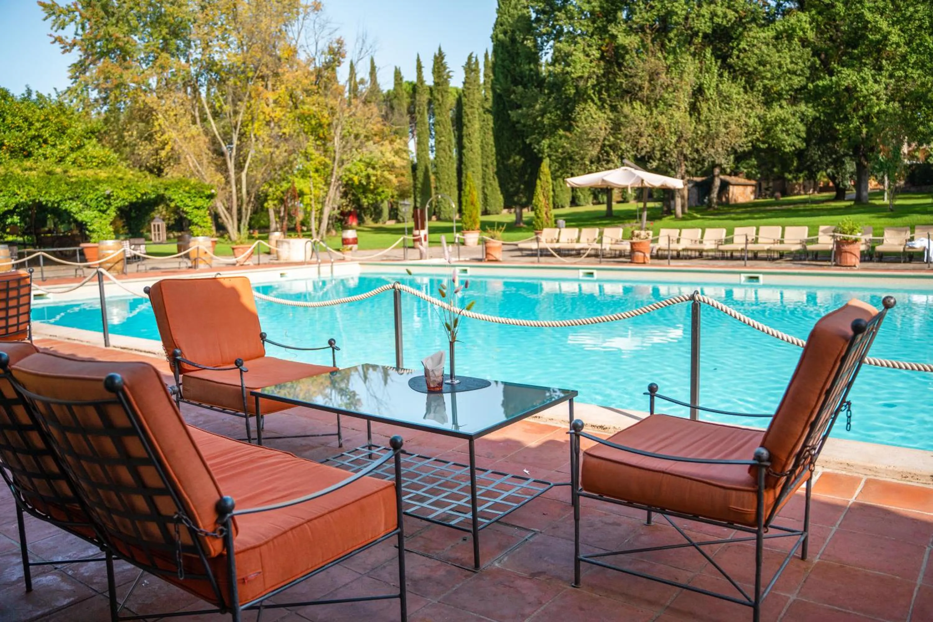 Swimming pool in Borgo San Luigi