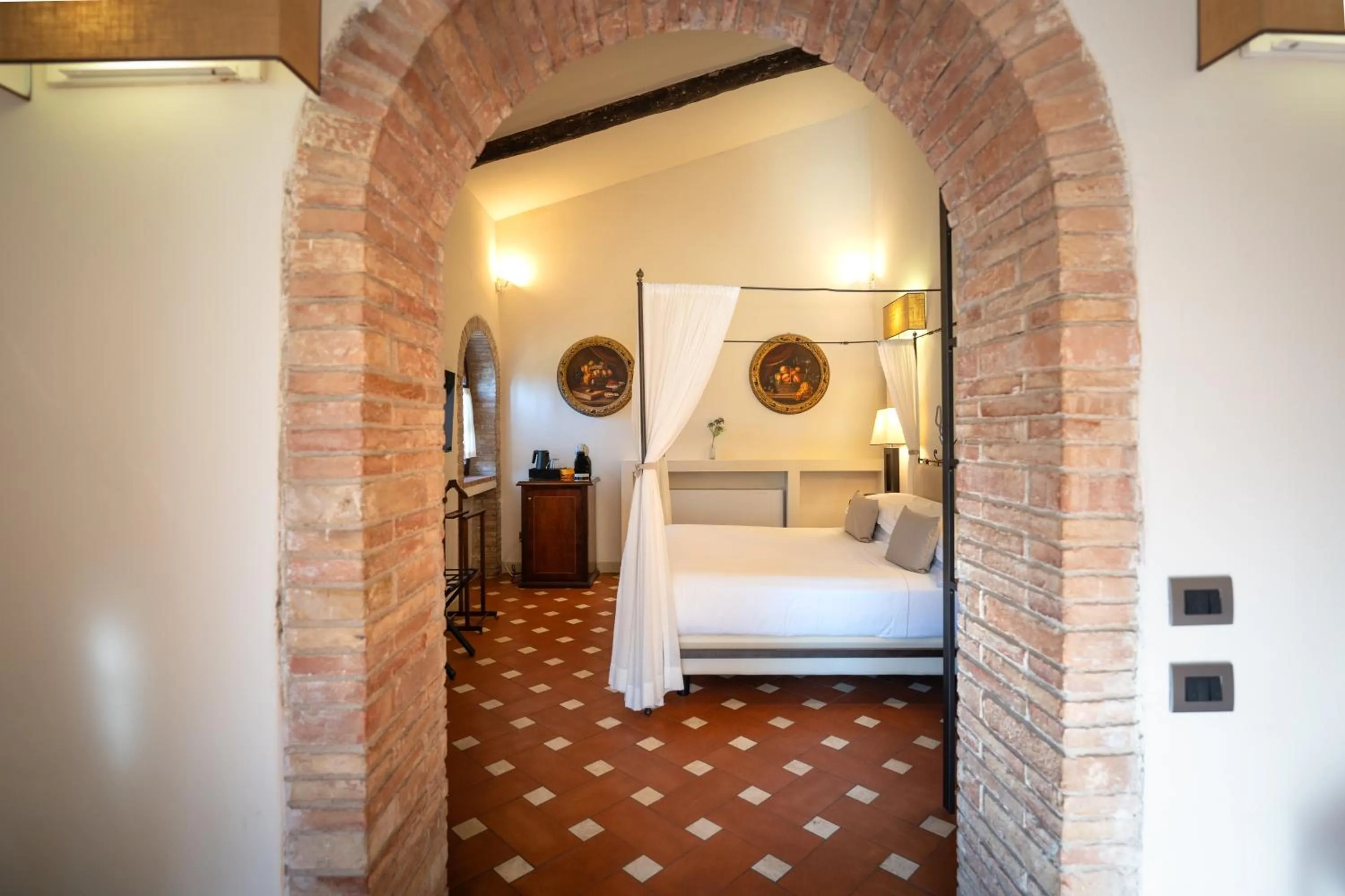 Bedroom, Bed in Borgo San Luigi
