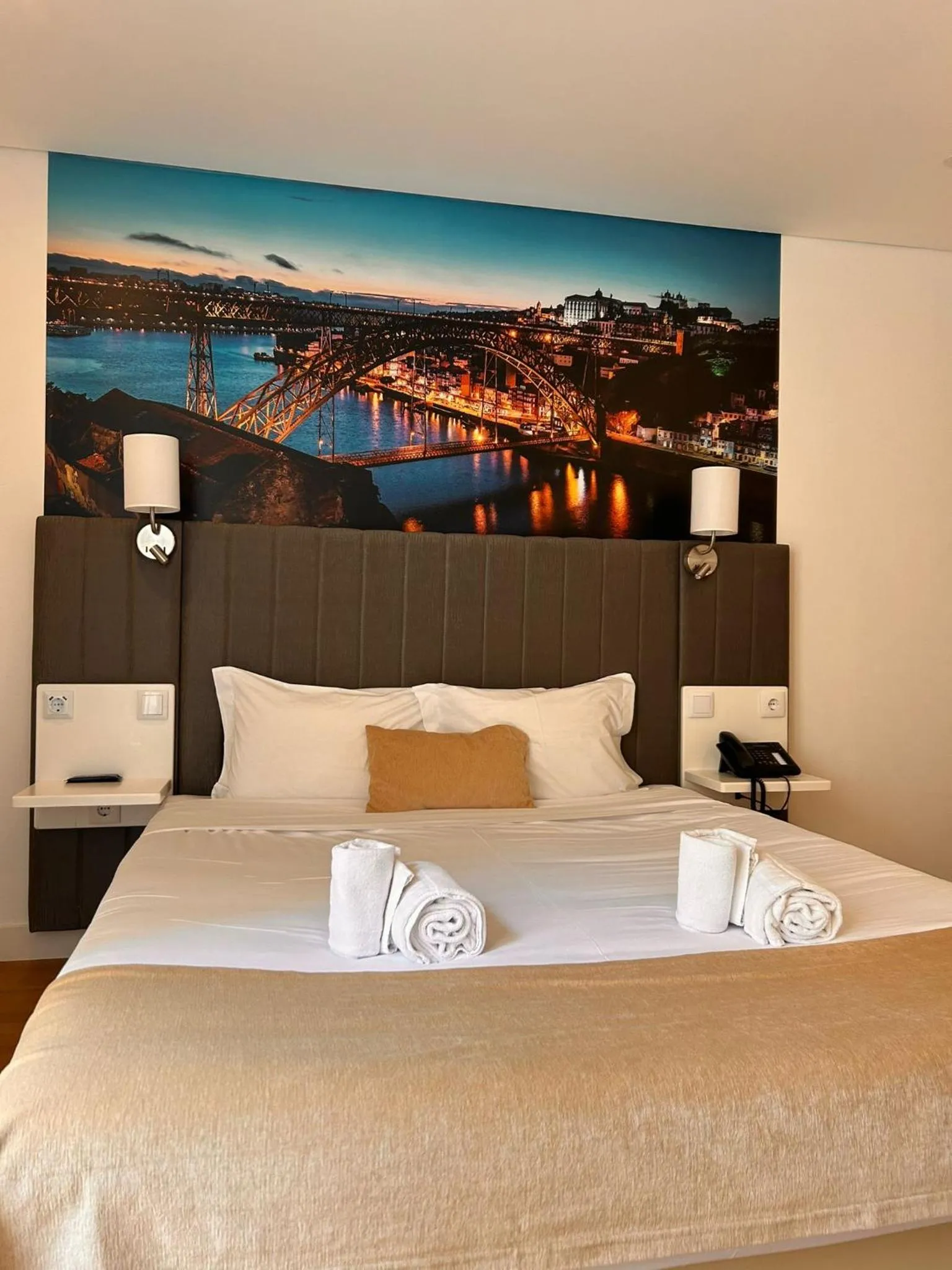 Bed in Hotel Porto Interface Trindade By Kavia
