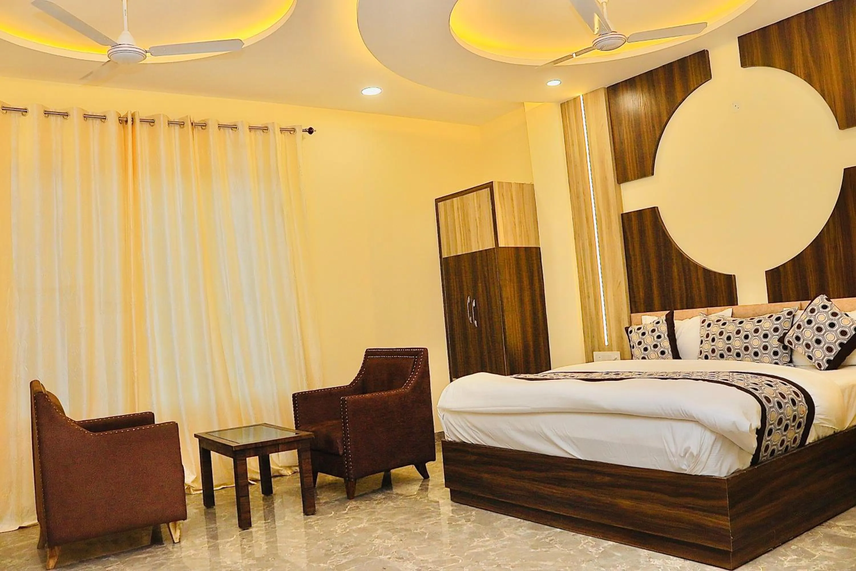 Bedroom, Bed in Hotel Lemonade